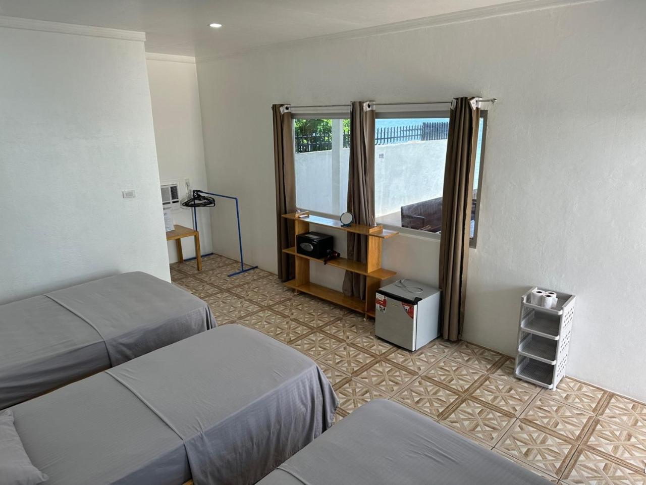 Triple Room with City View