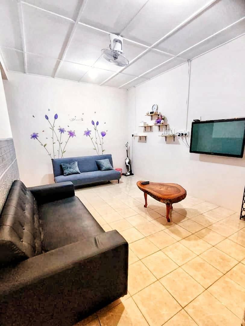 Three-Bedroom Apartment photo 1