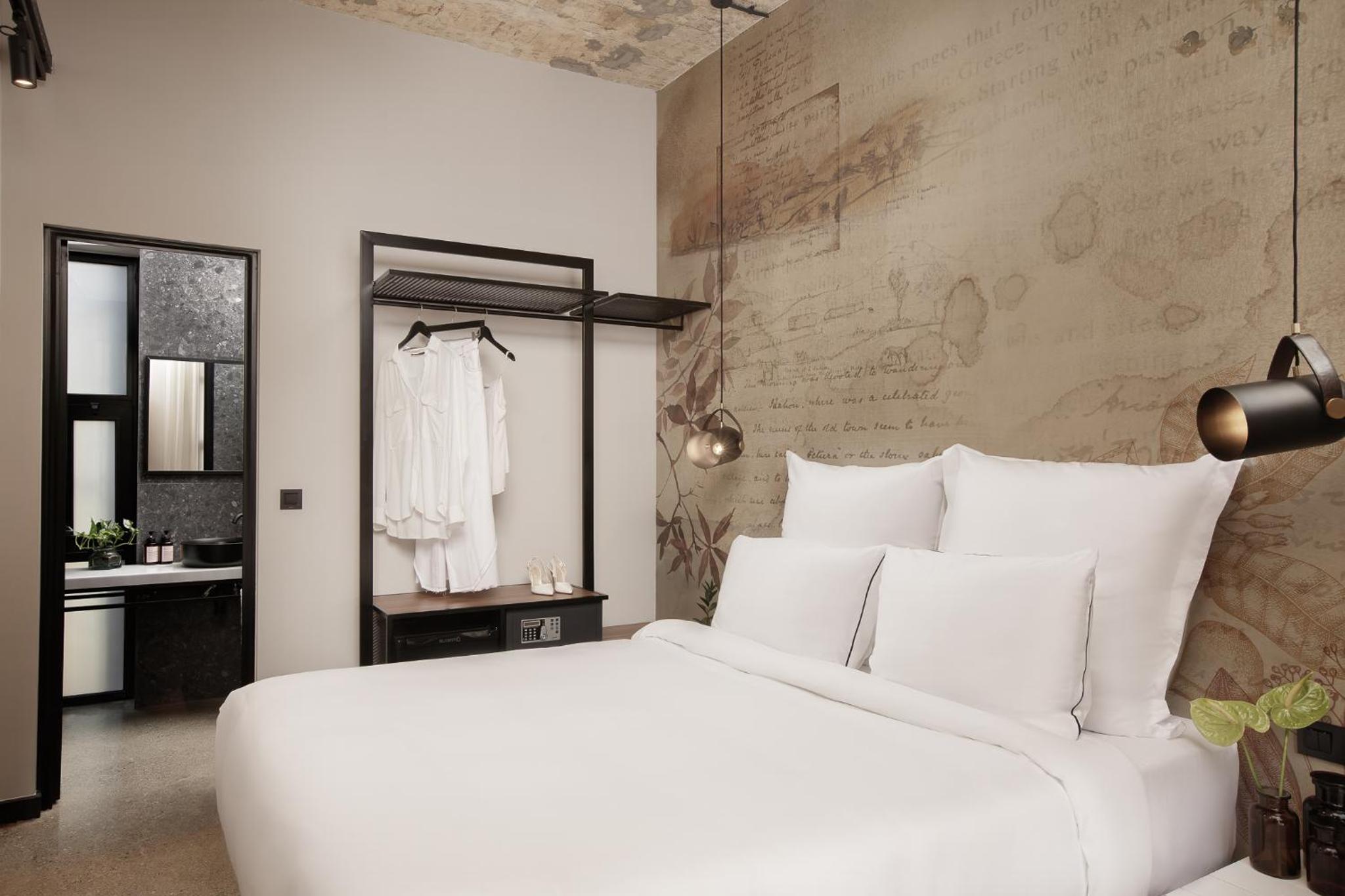 Atrium Room