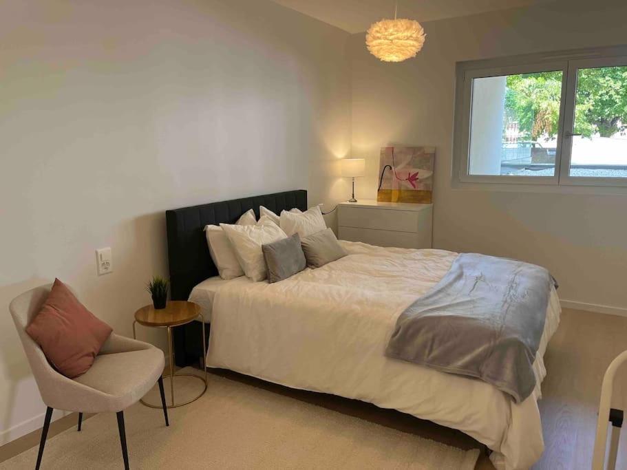 Three-Bedroom Apartment photo 3