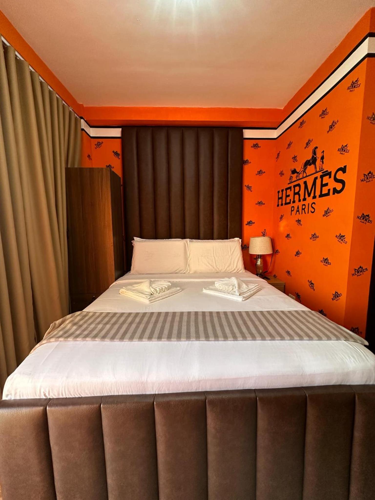Deluxe Double Room (2 Adults + 1 Child) photo 3