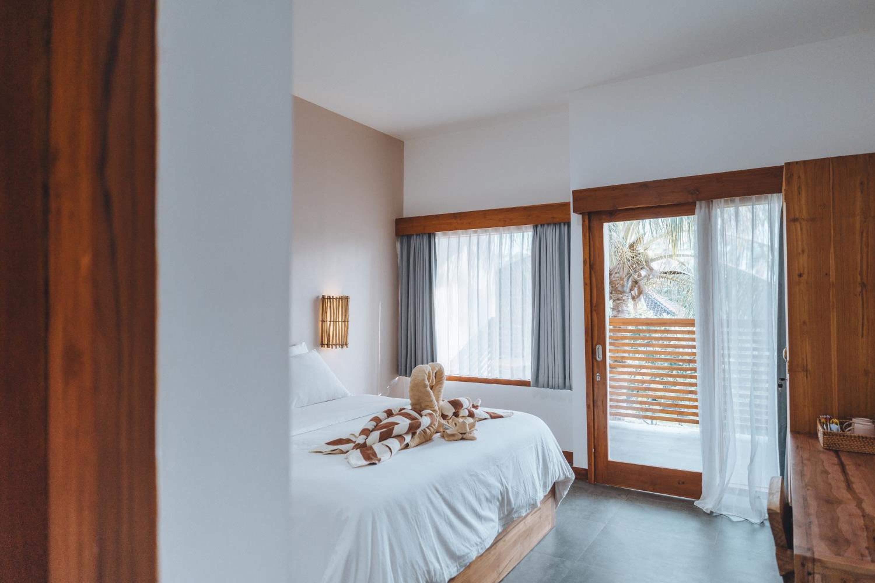 Deluxe Room - Photo 9