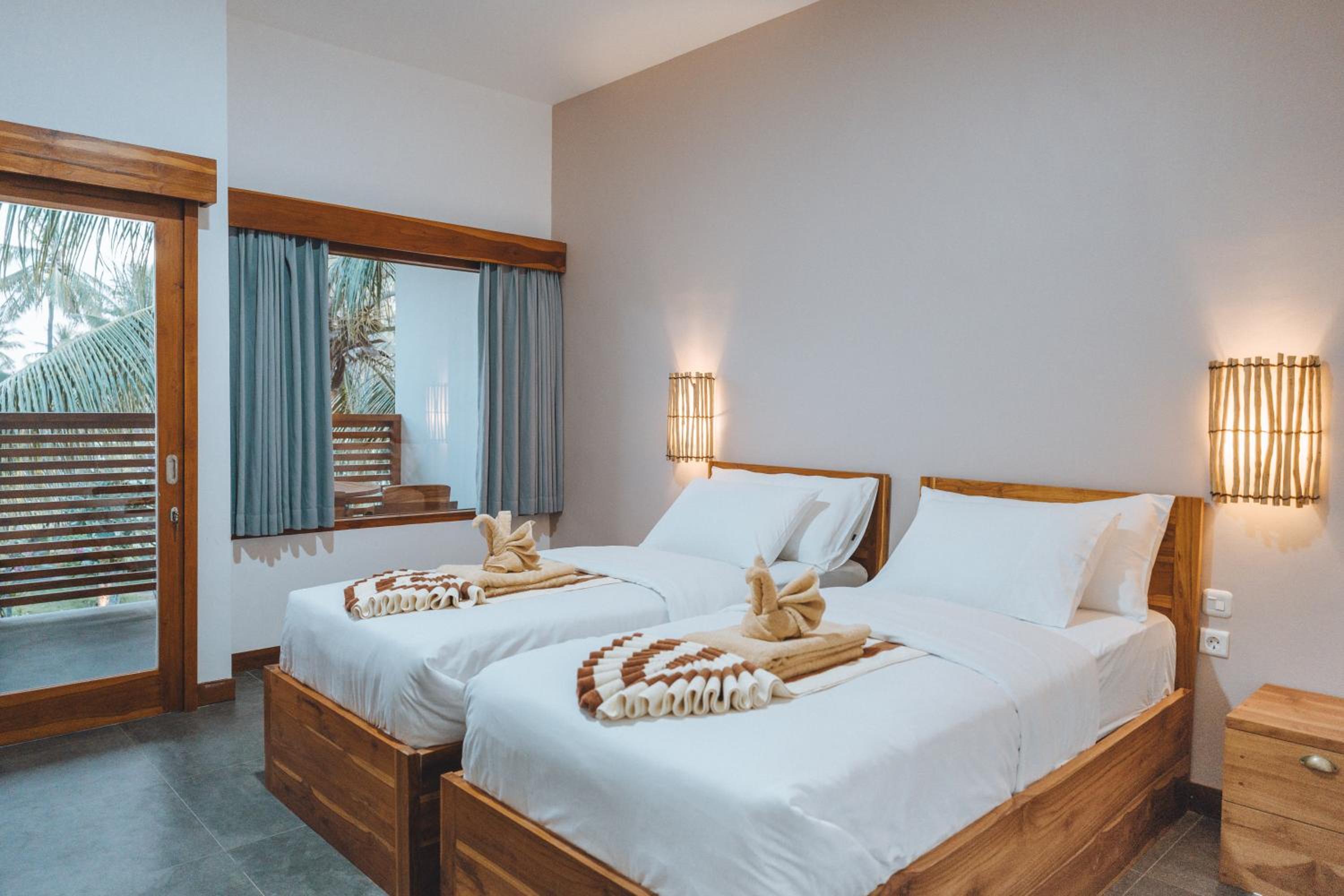 Deluxe Twin Room - Photo 11