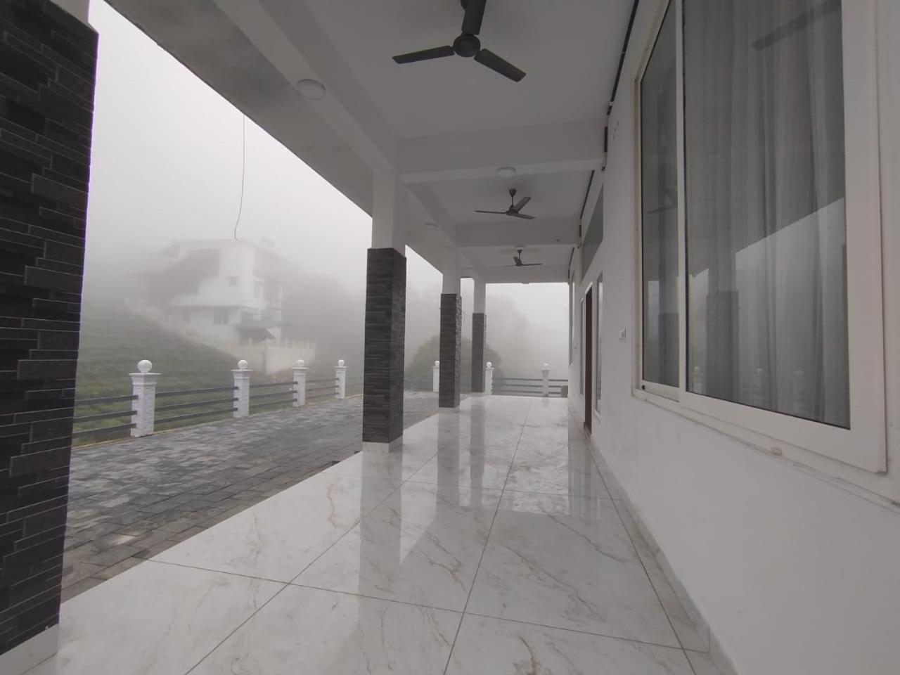 Apartment with Mountain View photo 3