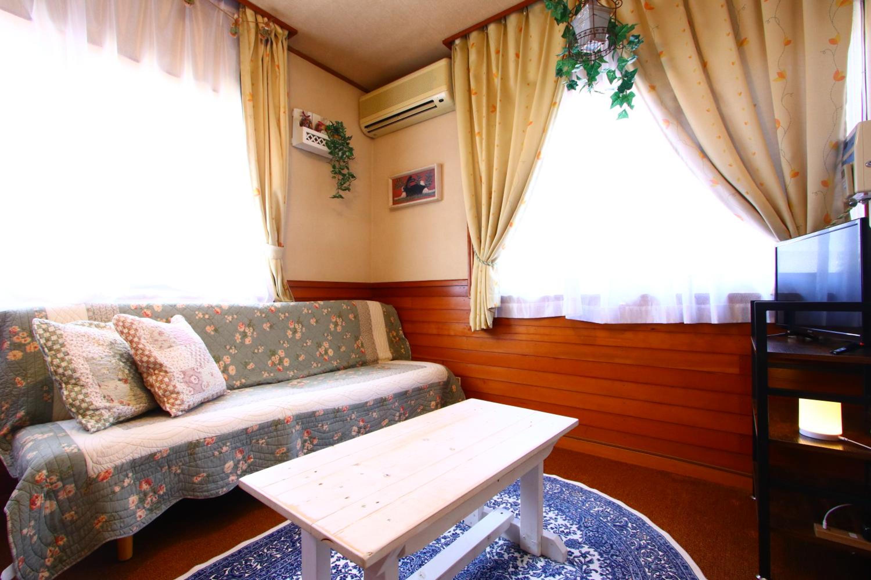 Economy Triple Room