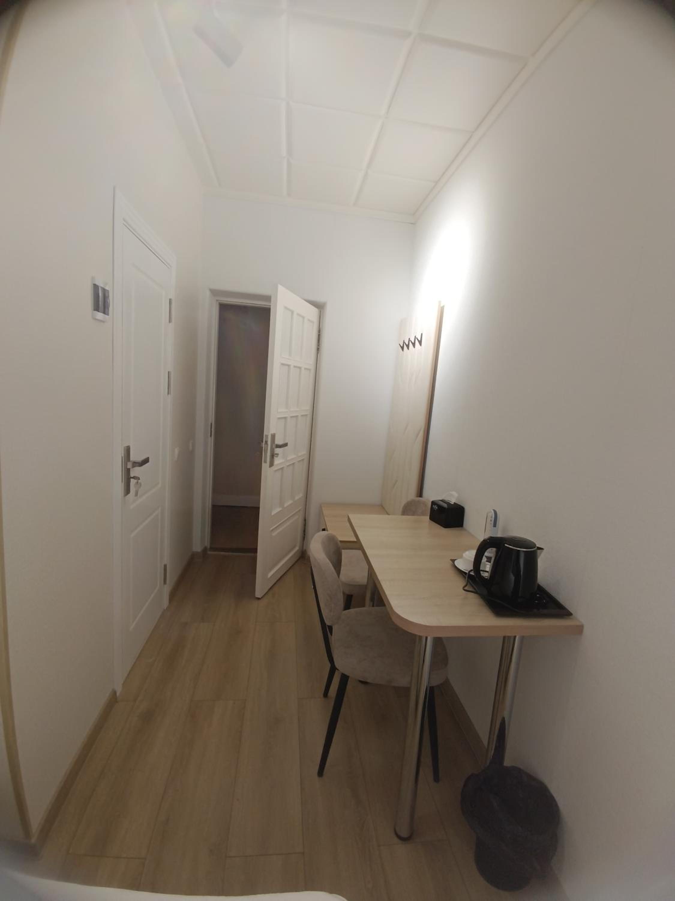 Deluxe Double Room (1 adult + 1 child) photo 2
