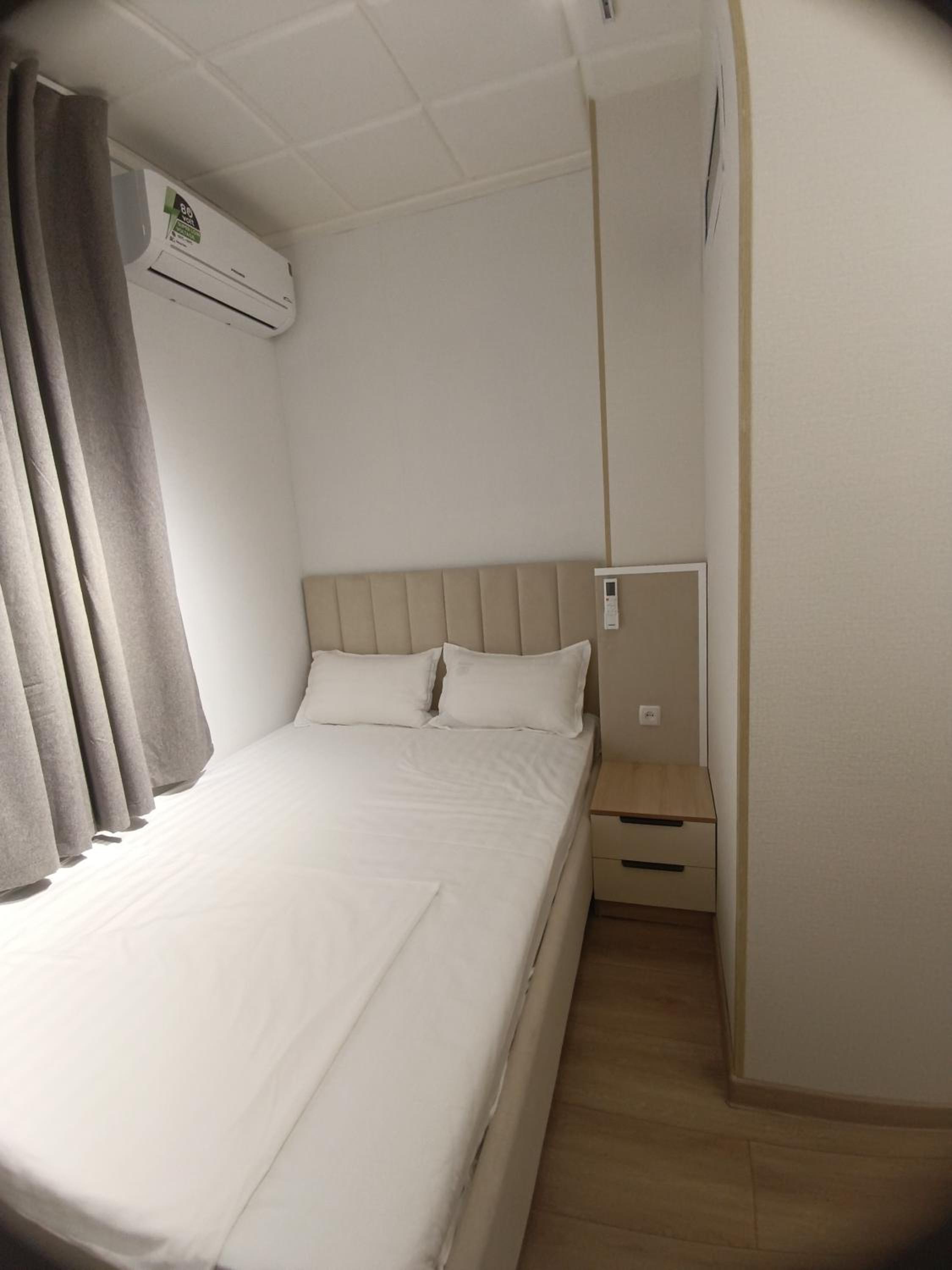 Deluxe Double Room (1 adult + 1 child)
