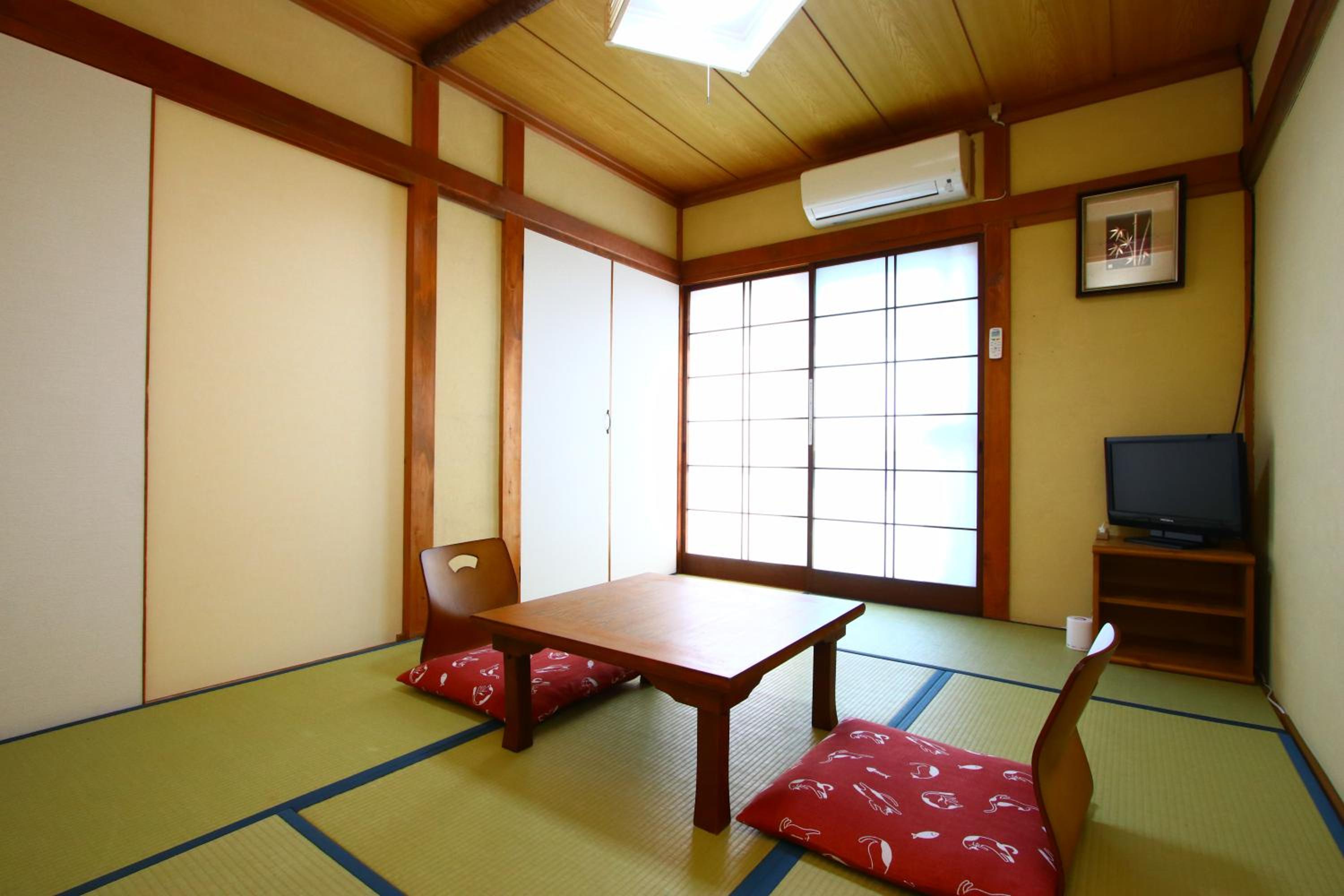 Japanese-Style Room