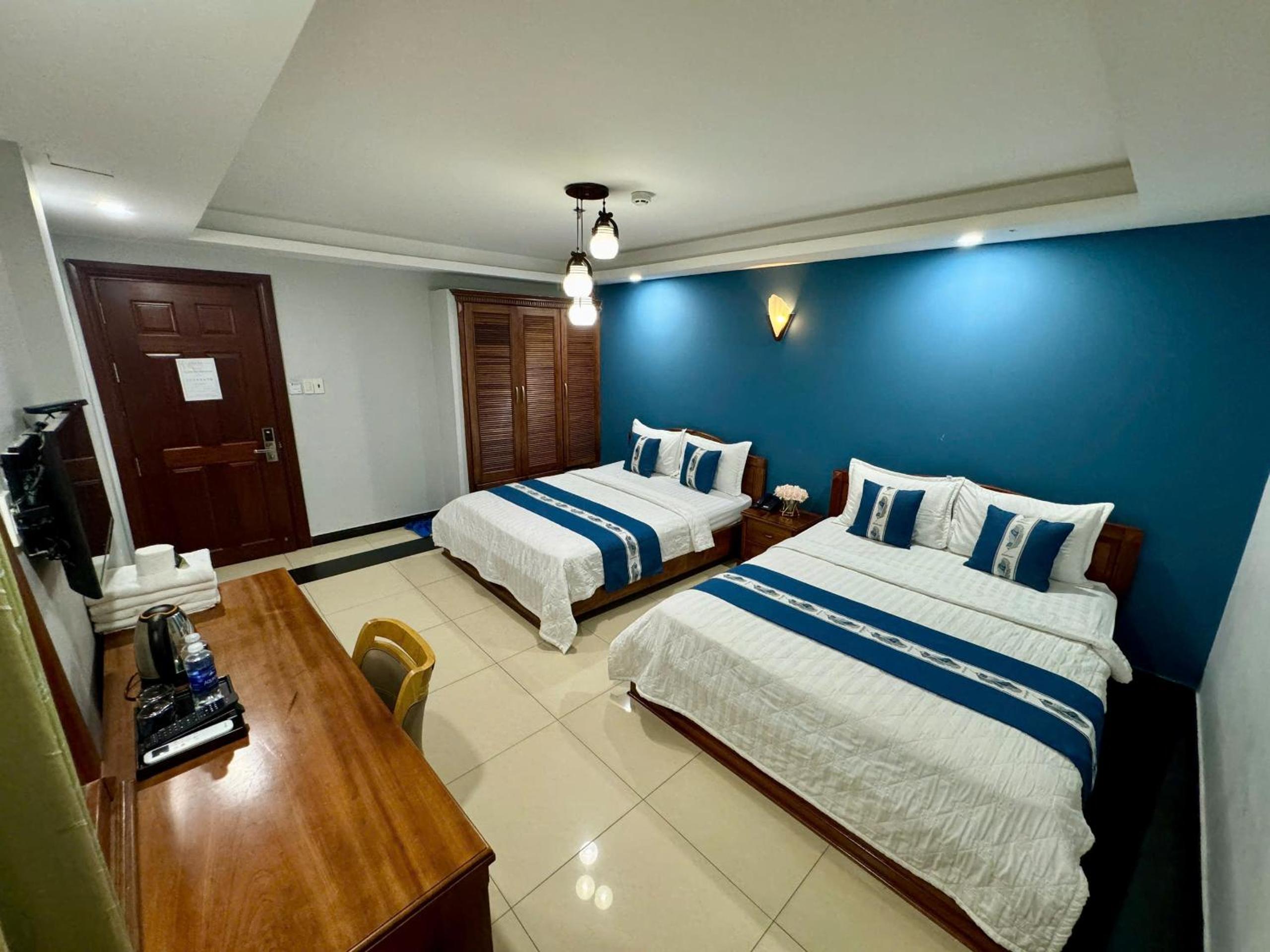 Deluxe Double or Twin Room