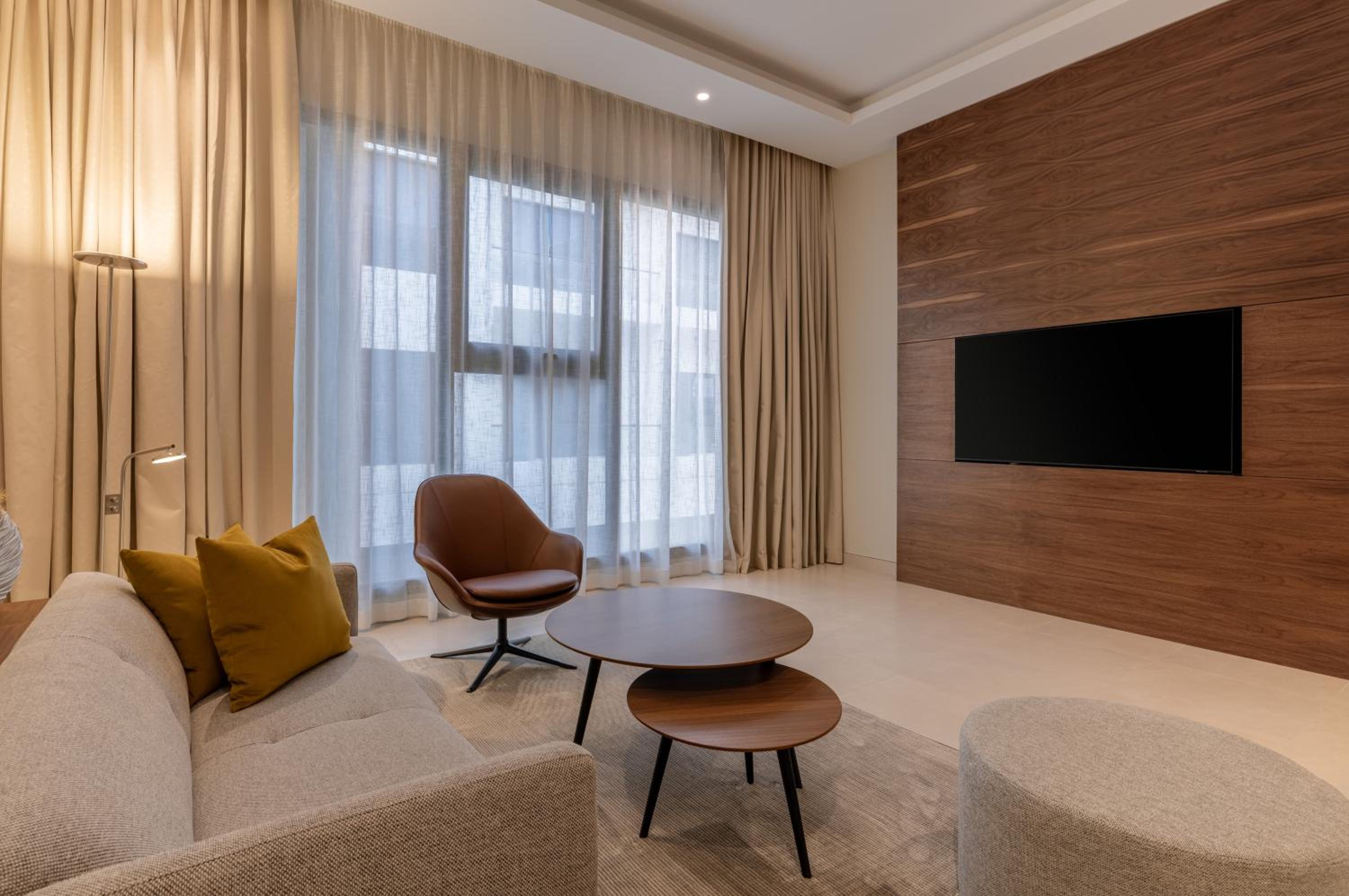 One-Bedroom Apartment with Balcony