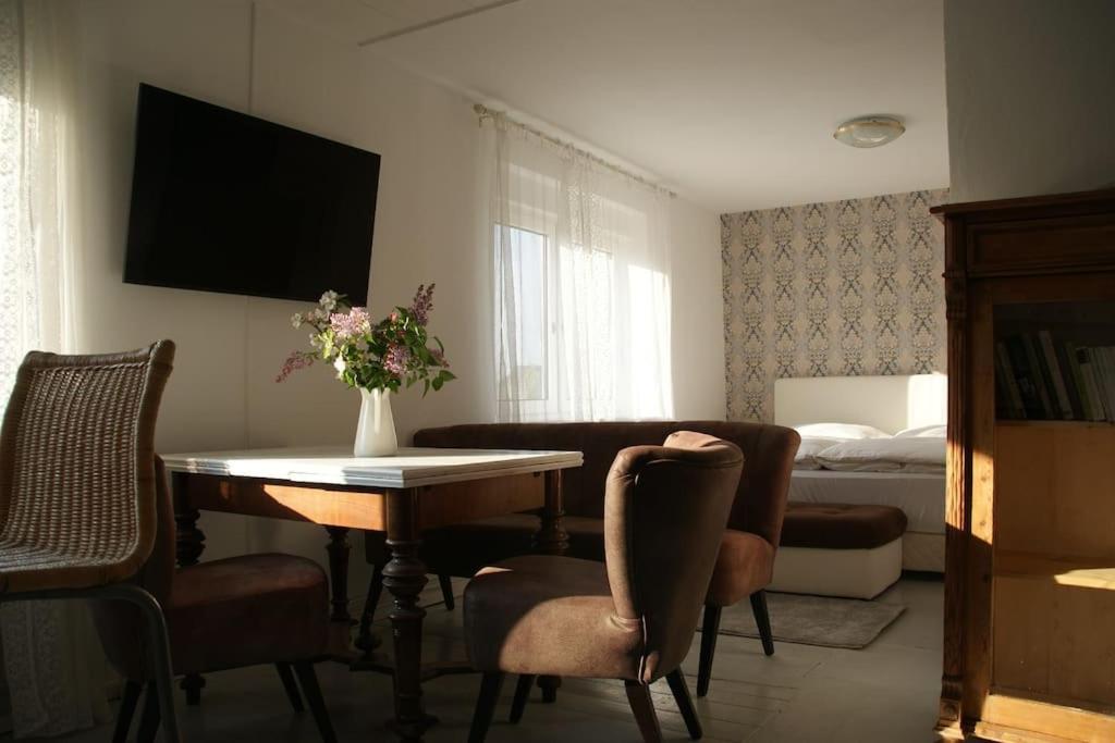 One-Bedroom Apartment with Garden View photo 1