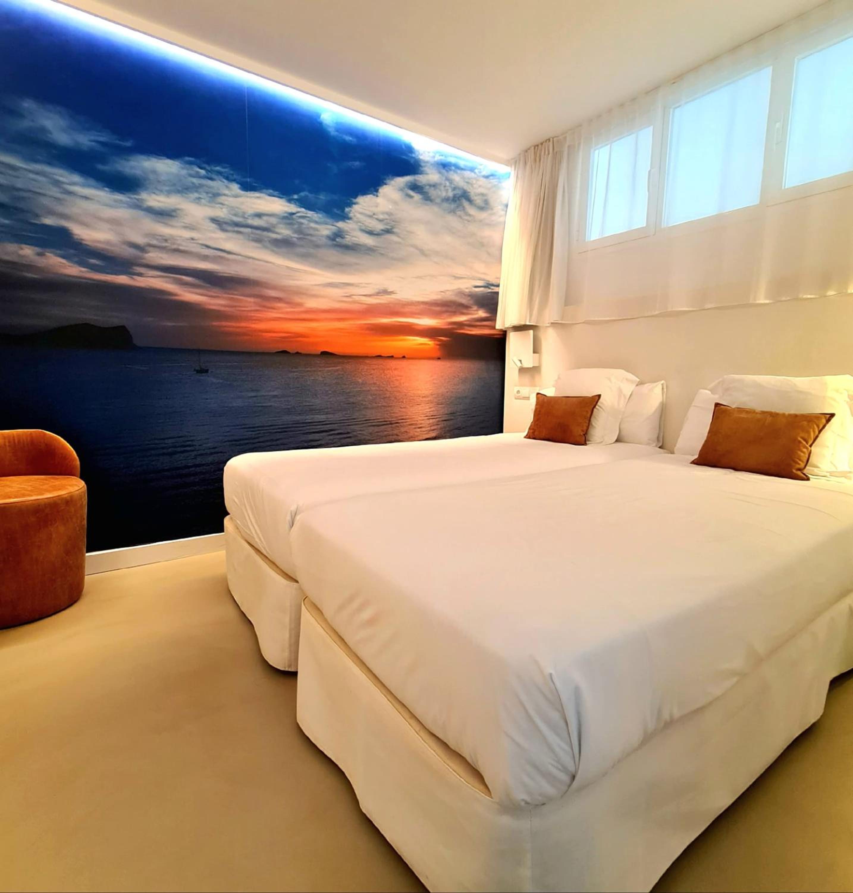 One-Bedroom Apartment with Sea View