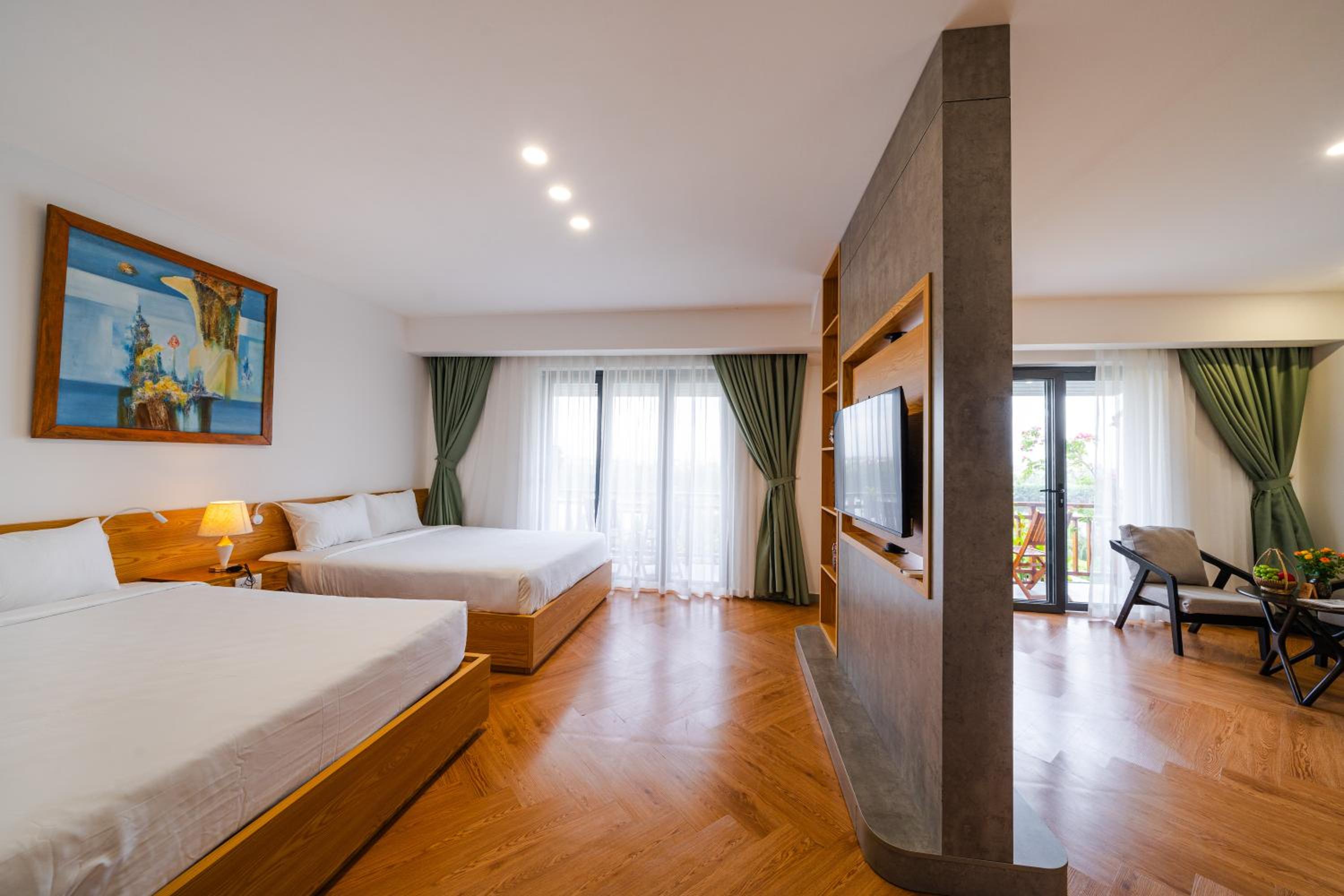 Quadruple Room With Mountain View