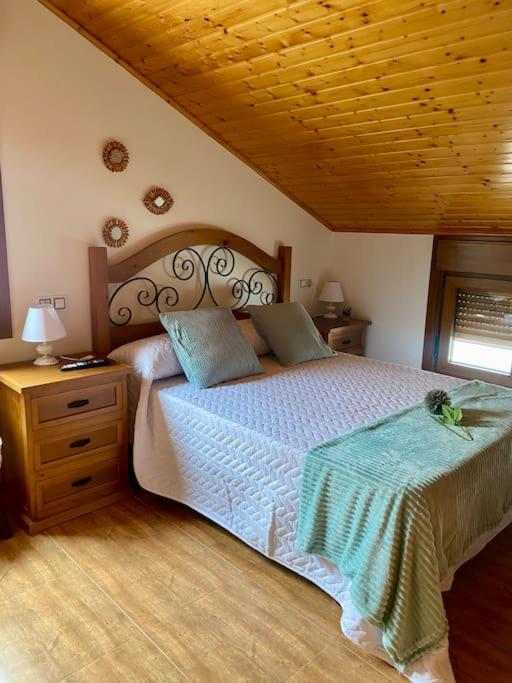 Three-Bedroom House photo 3