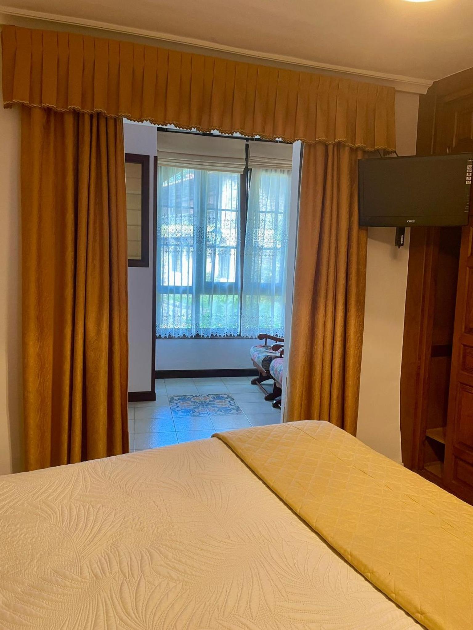 Habitación Doble o con Dos Camas