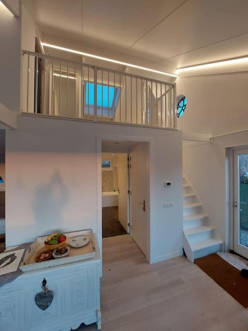 One-Bedroom House photo 1