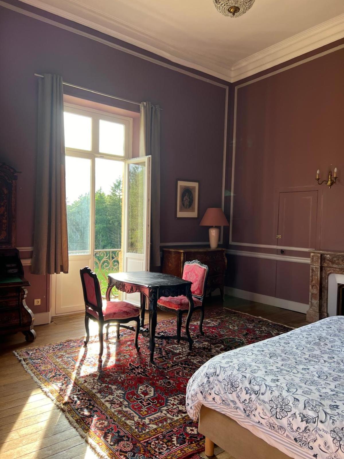 Deluxe Double Room with Balcony photo 3