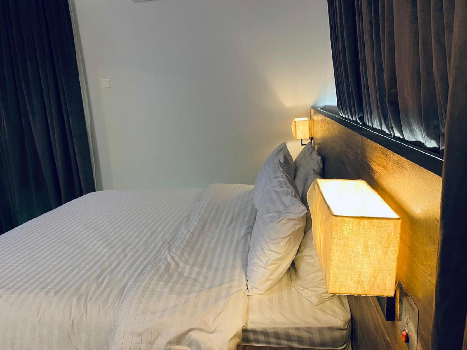 Deluxe Double Room (2 Adults + 1 Child) photo 3