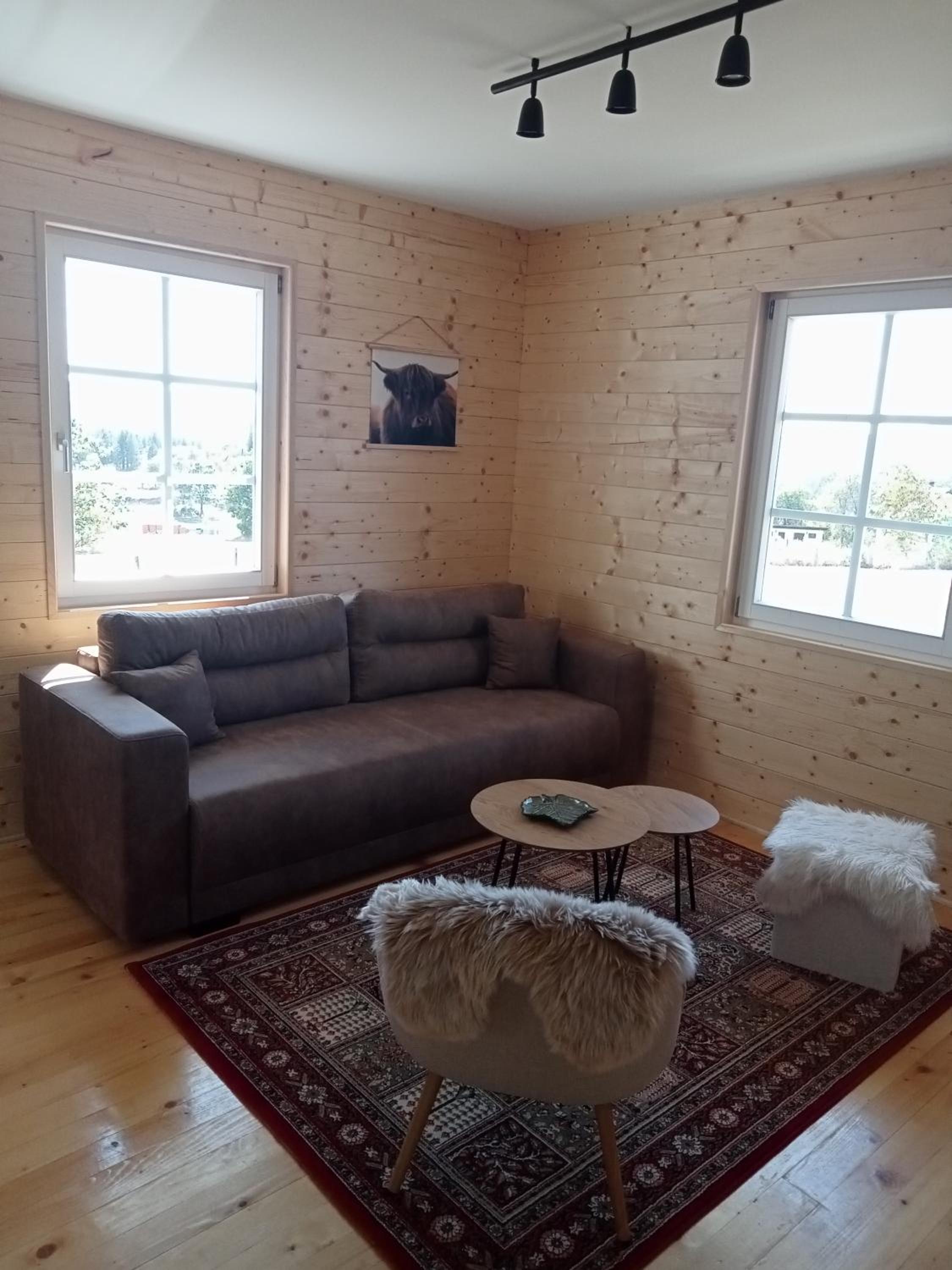 One-Bedroom House photo 1