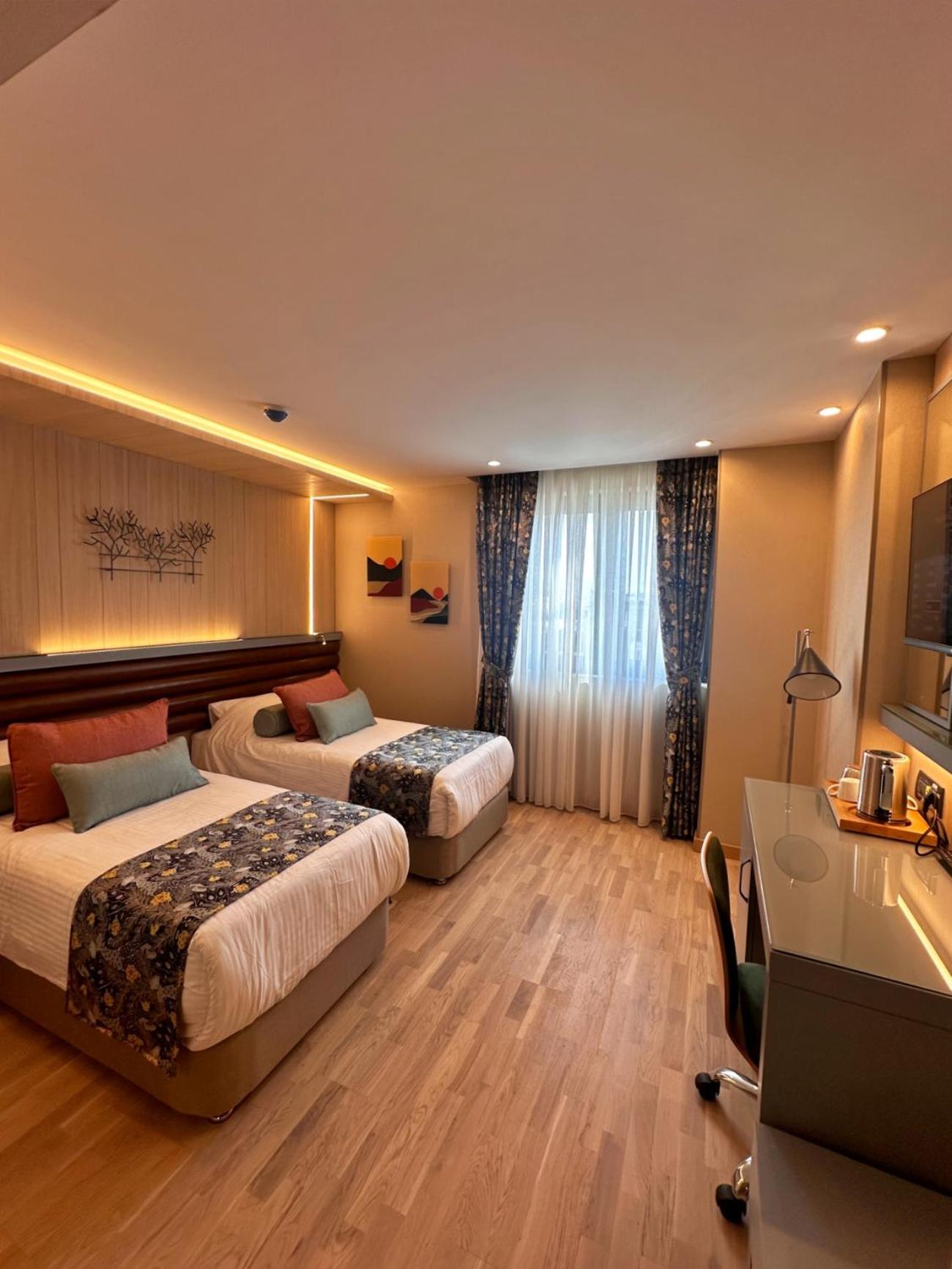 Special Offer - Double or Twin Room with One Way Airport Transfer photo 3