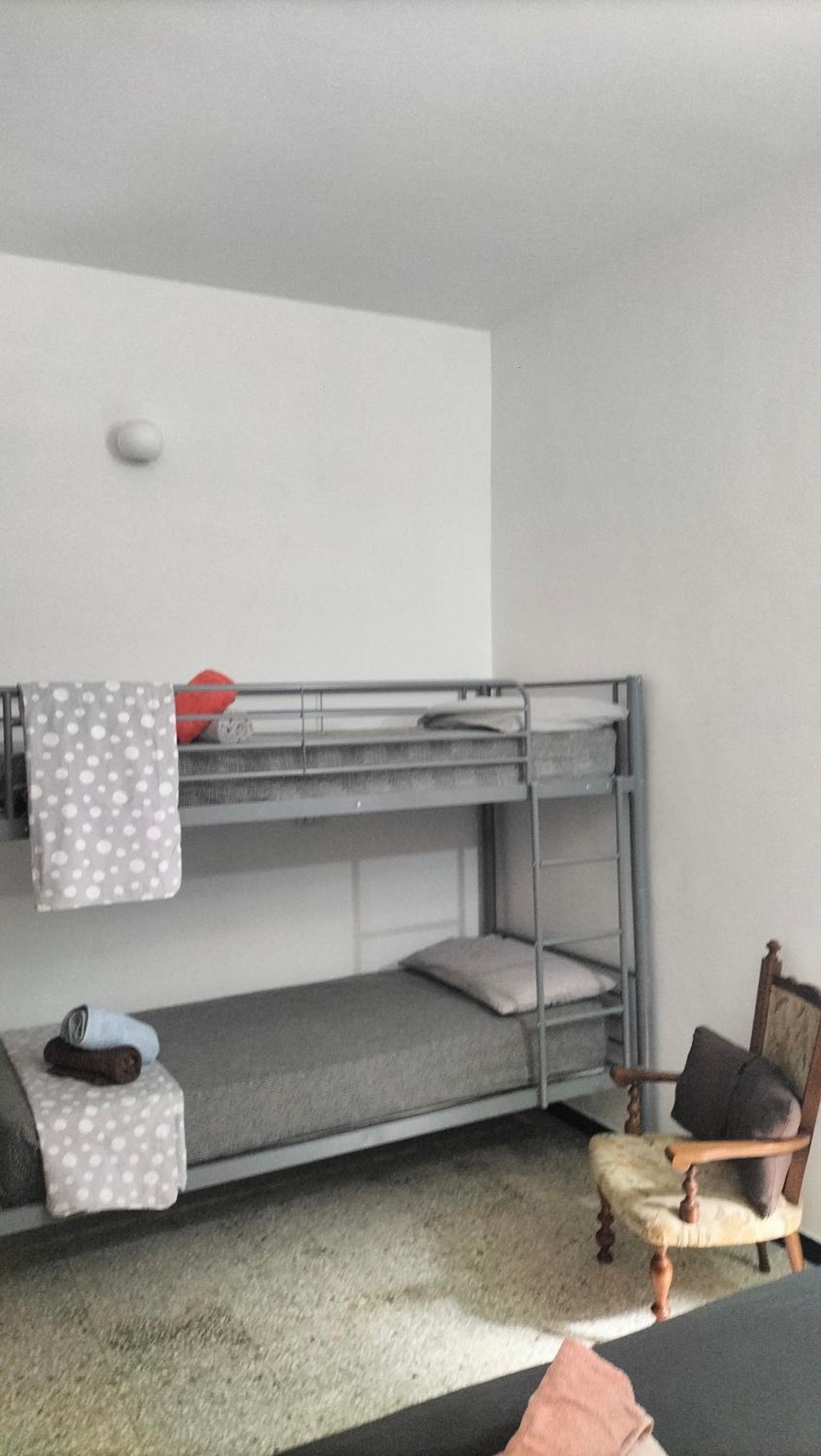 One-Bedroom House - Photo 9