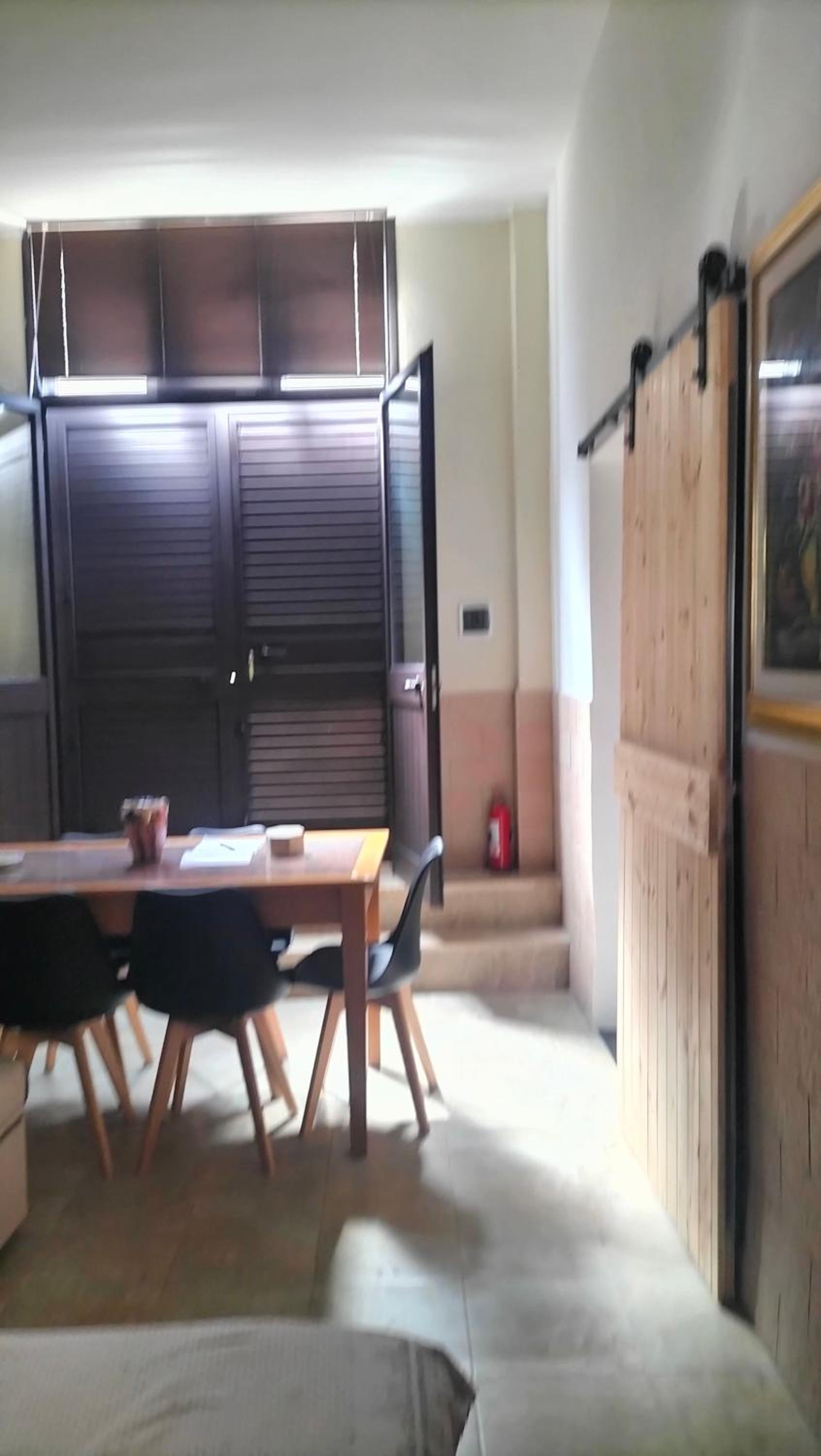 One-Bedroom House - Photo 38