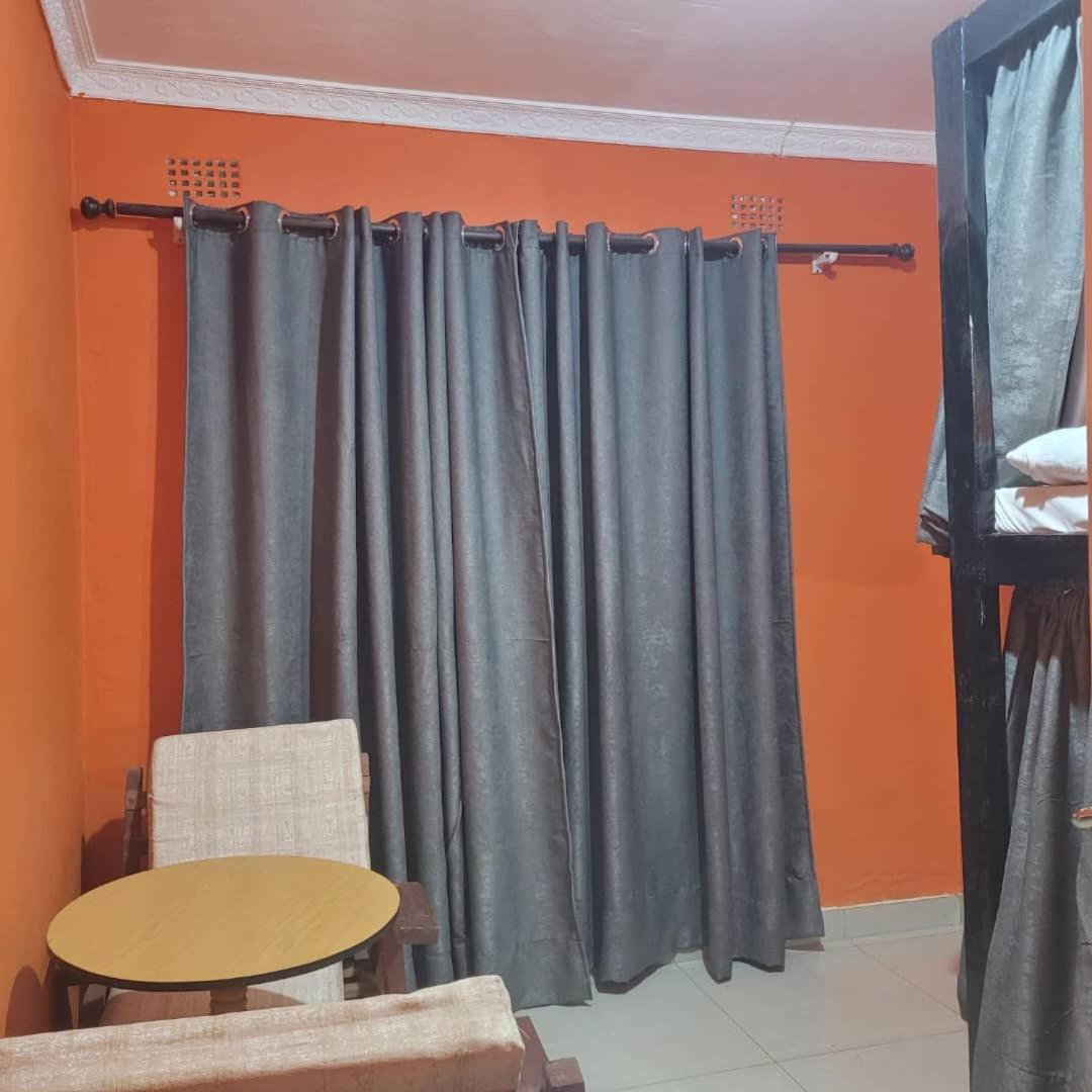 Mixed Dormitory Room