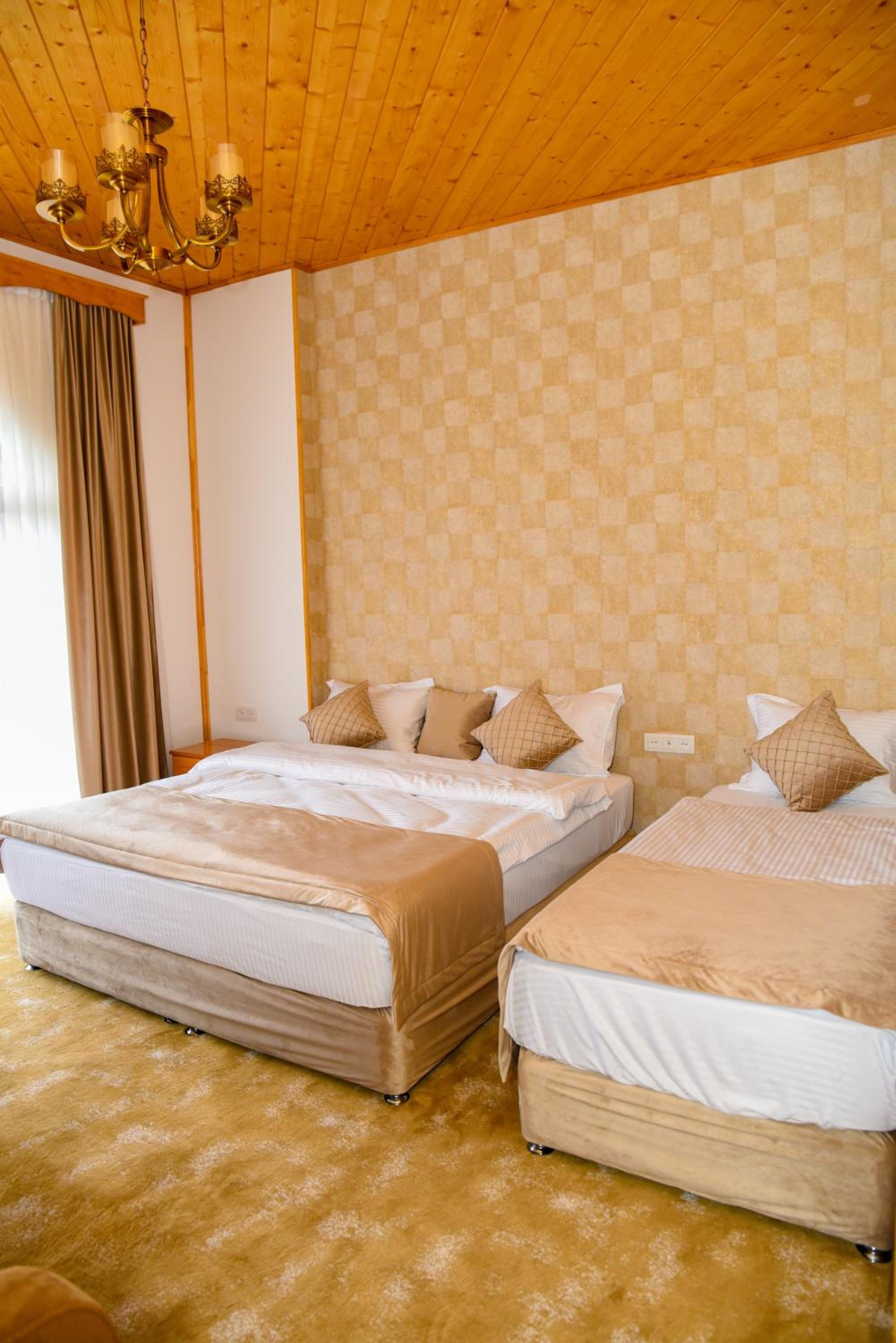 Suite with Mountain View