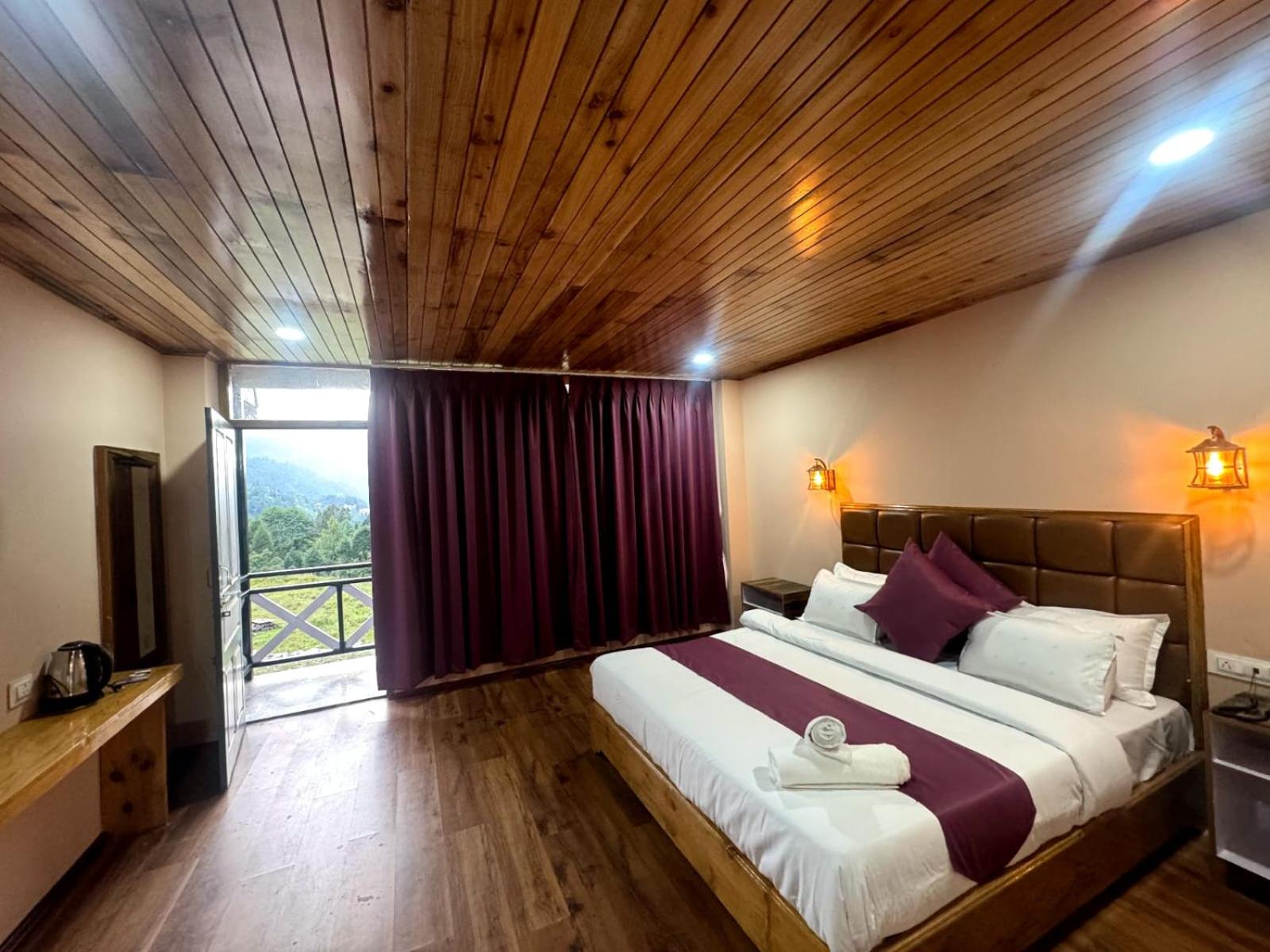 Double Room with Balcony