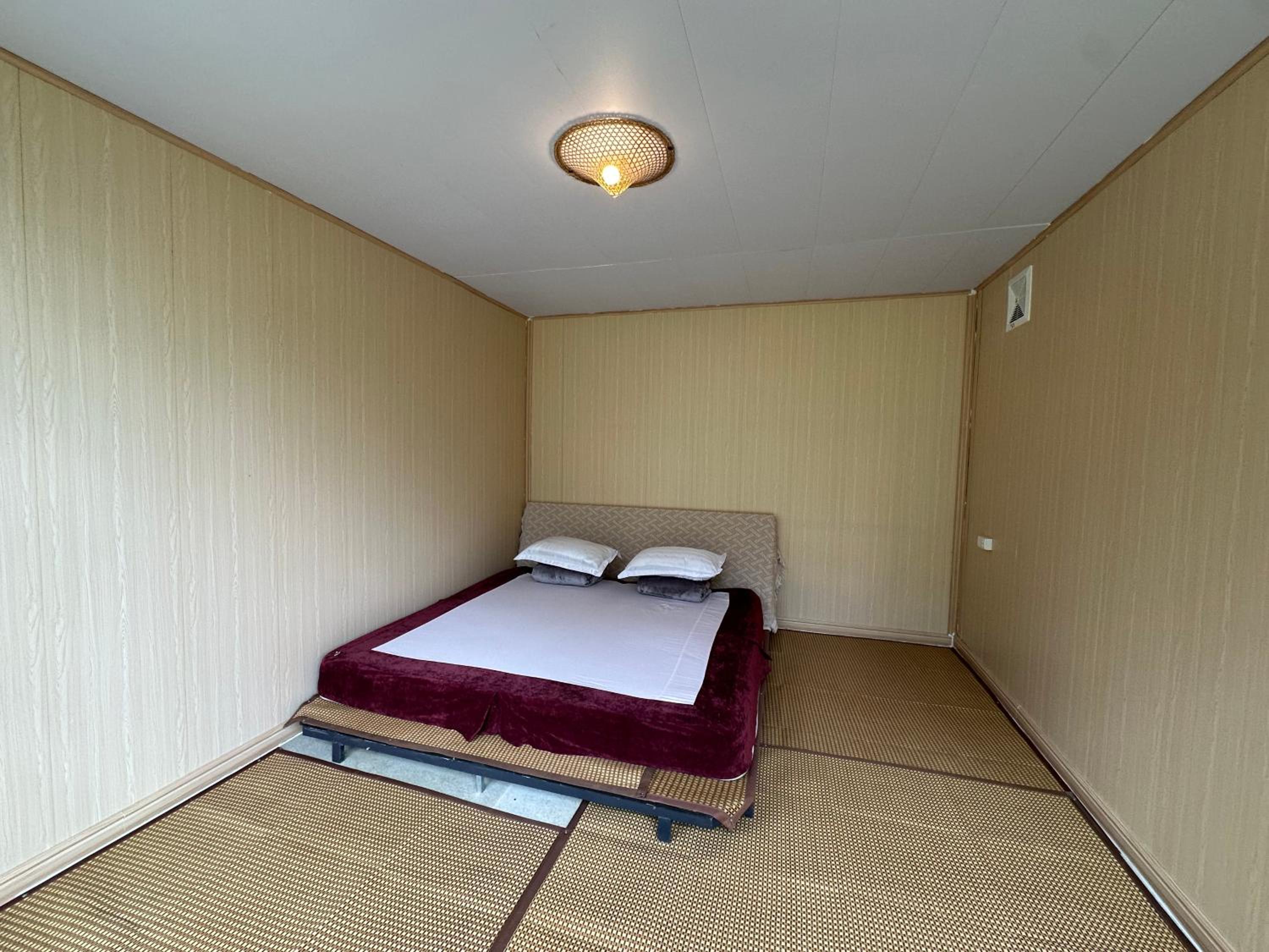Standard Twin Room with Mountain View photo 3