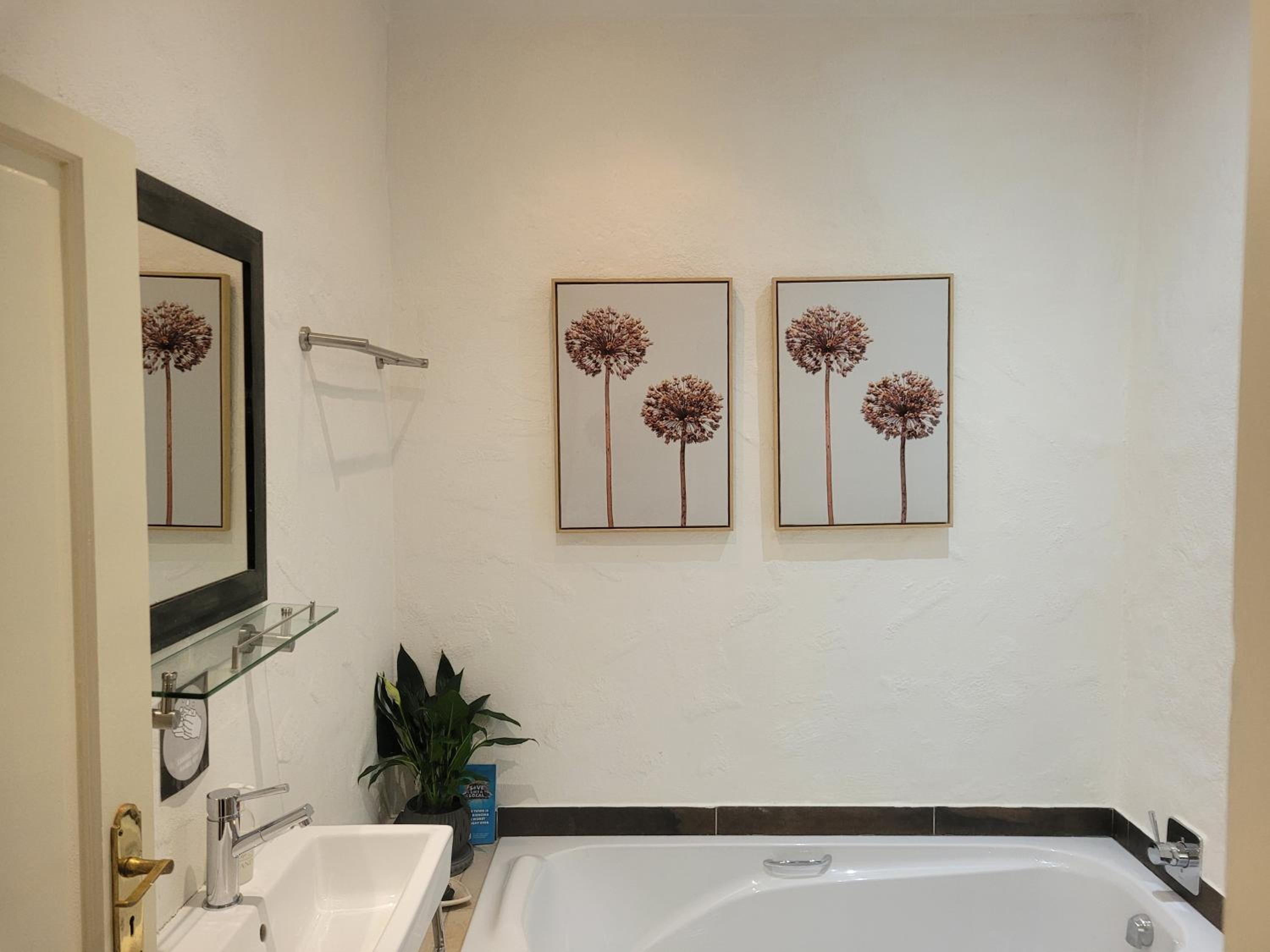 Apartment photo 2