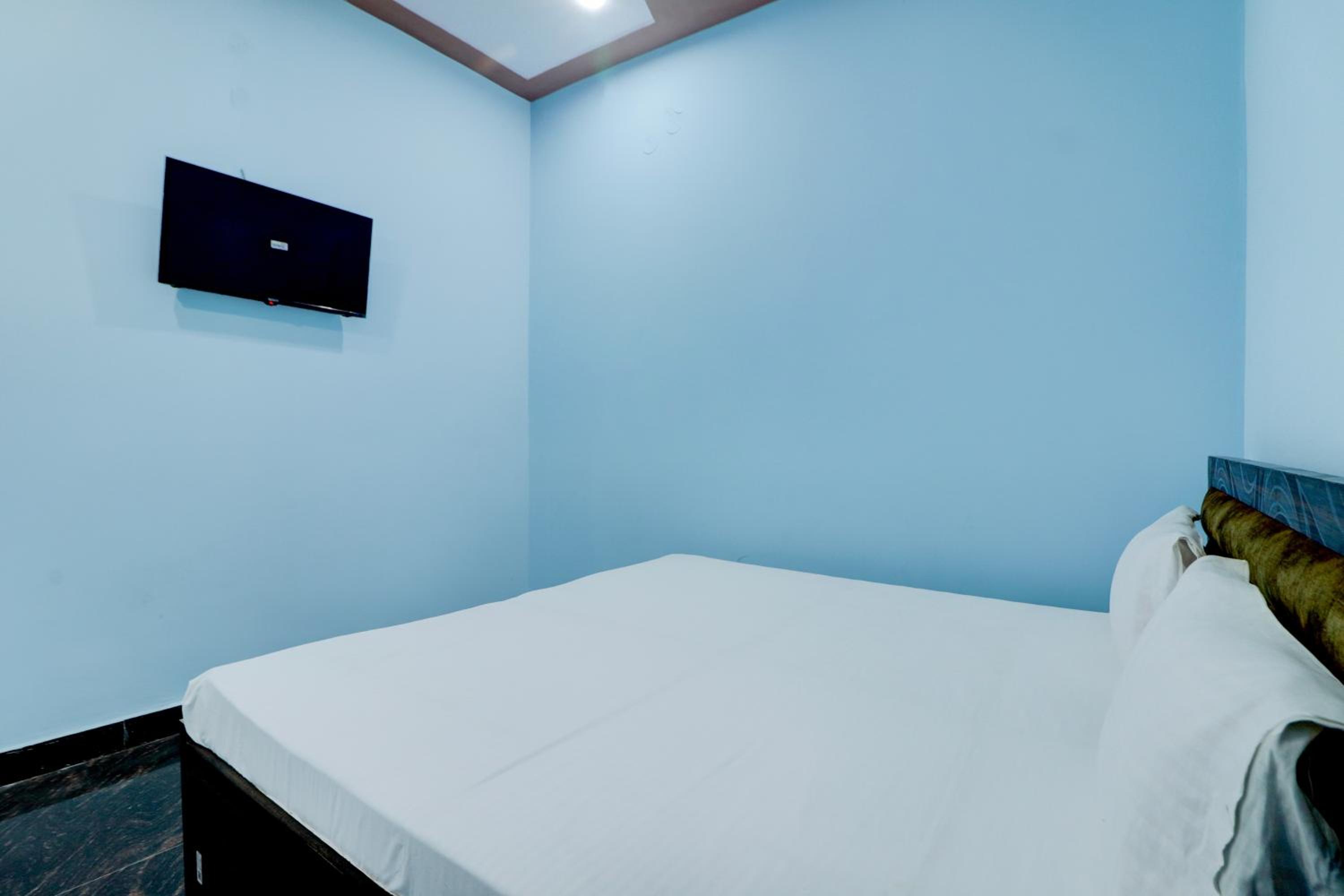 Classic Triple Room photo 2