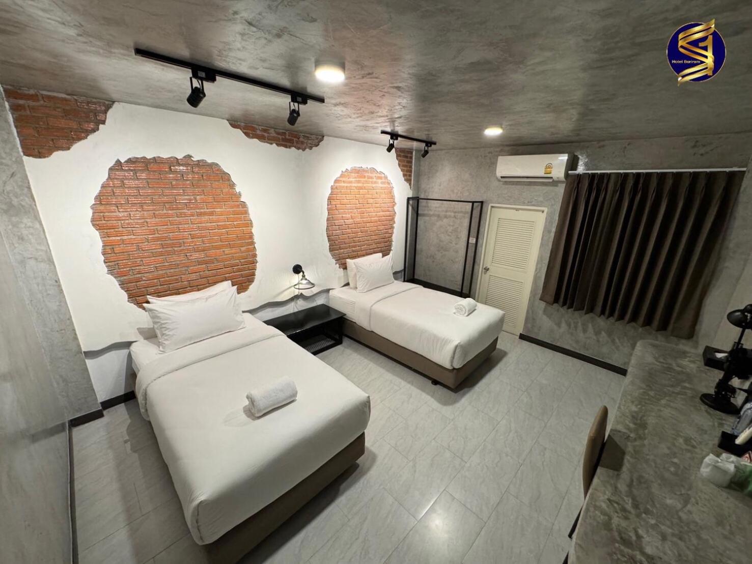 Deluxe Twin Room - Photo 5