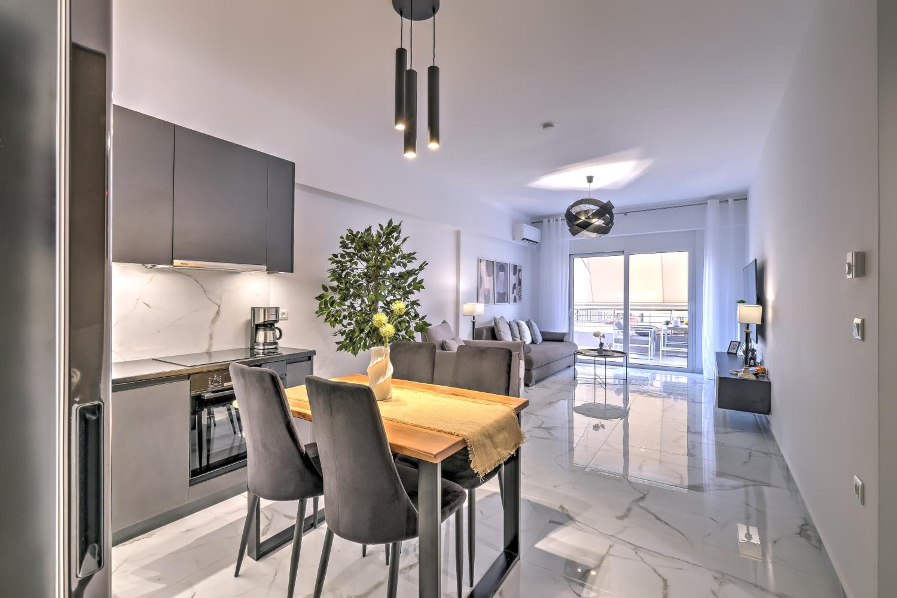 One-Bedroom Apartment