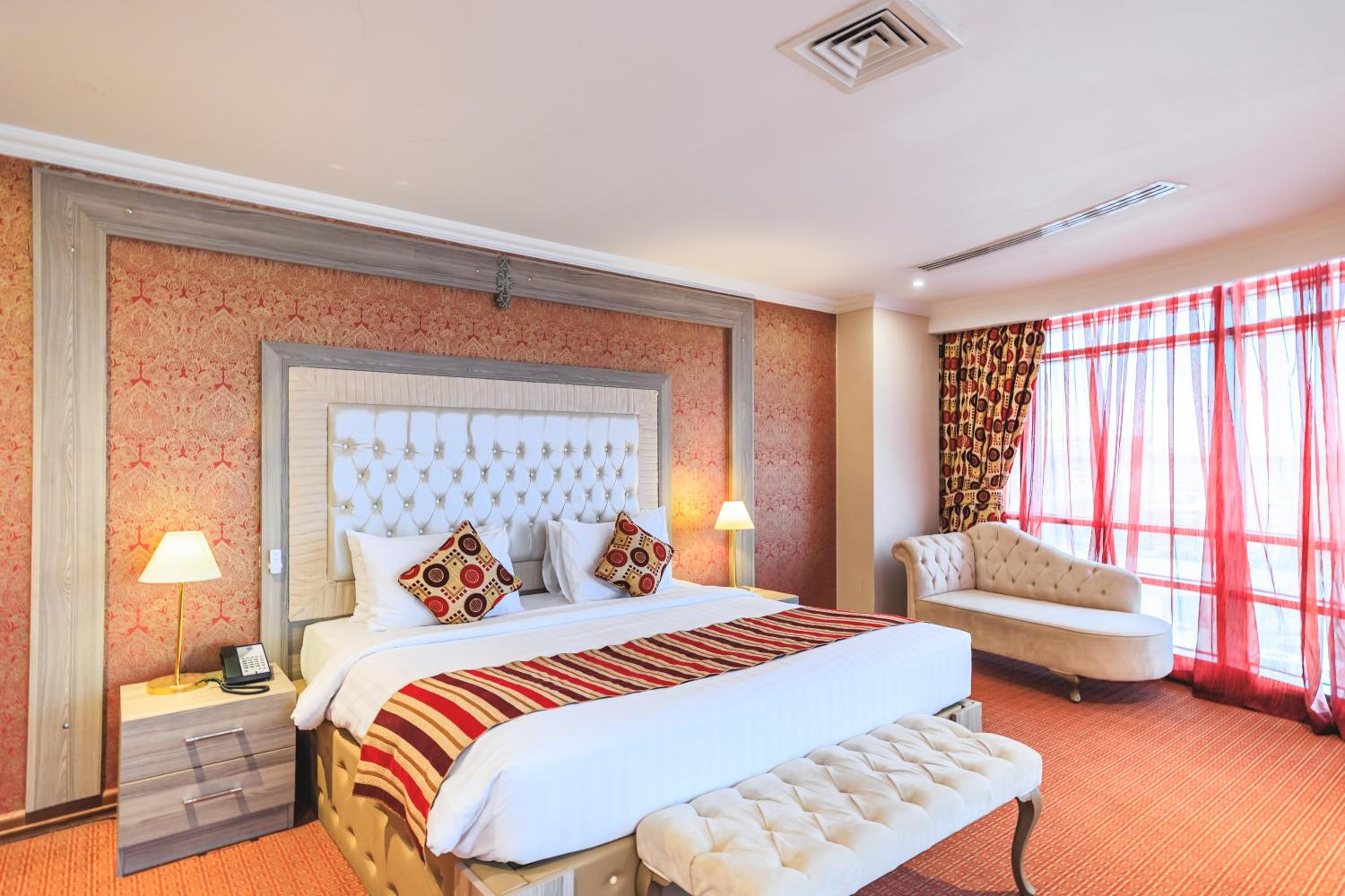 Diplomatic suite