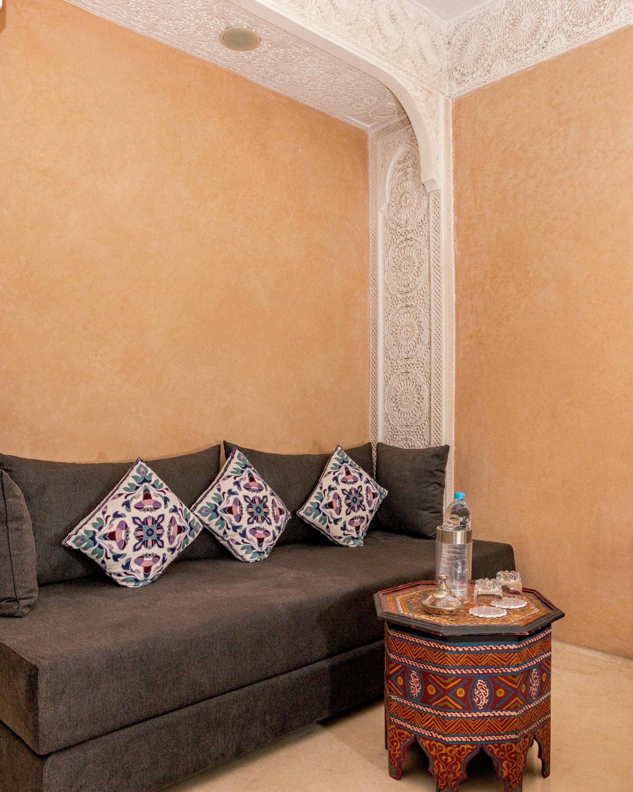 Deluxe Suite - Photo 20