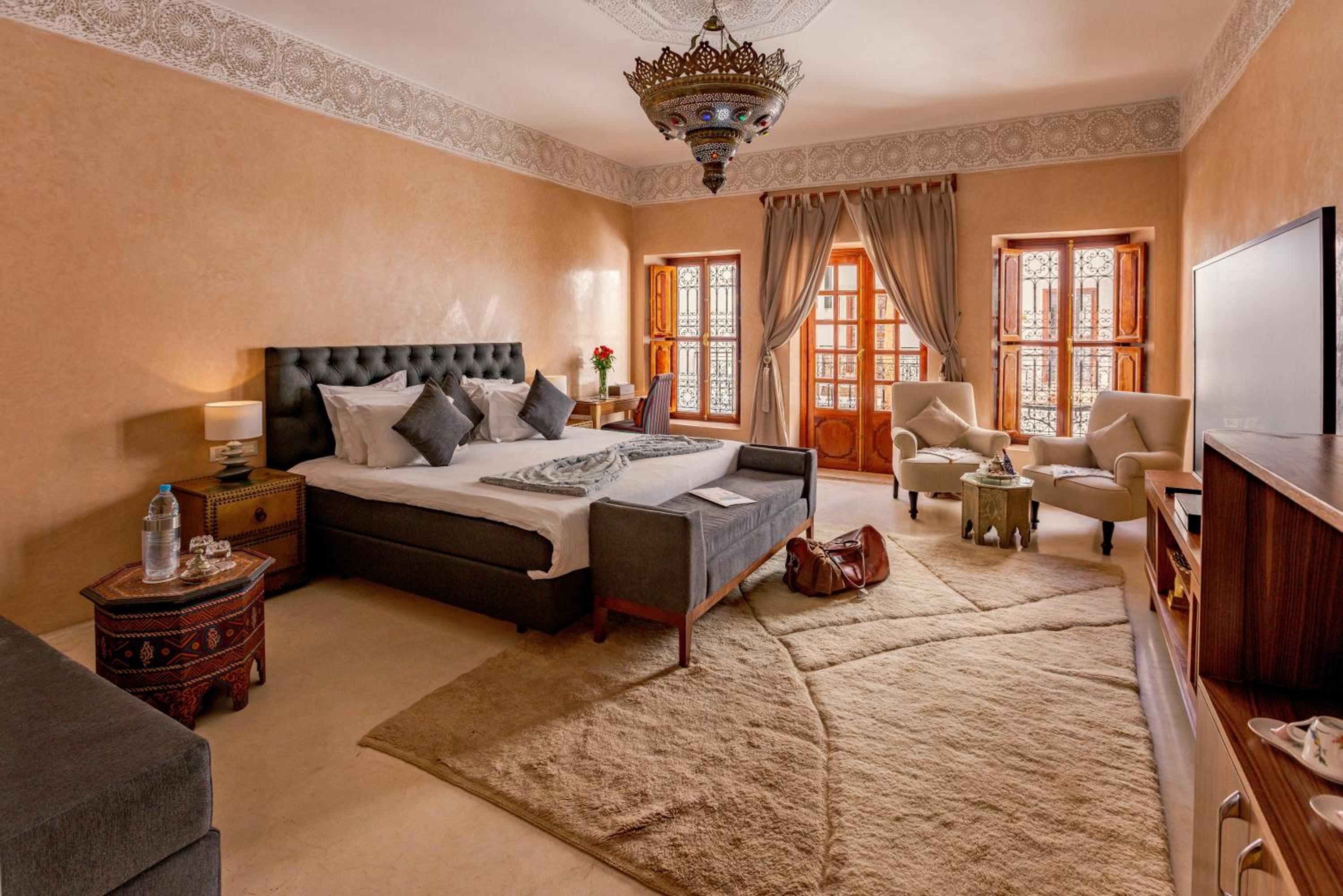 Deluxe Suite - Photo 32