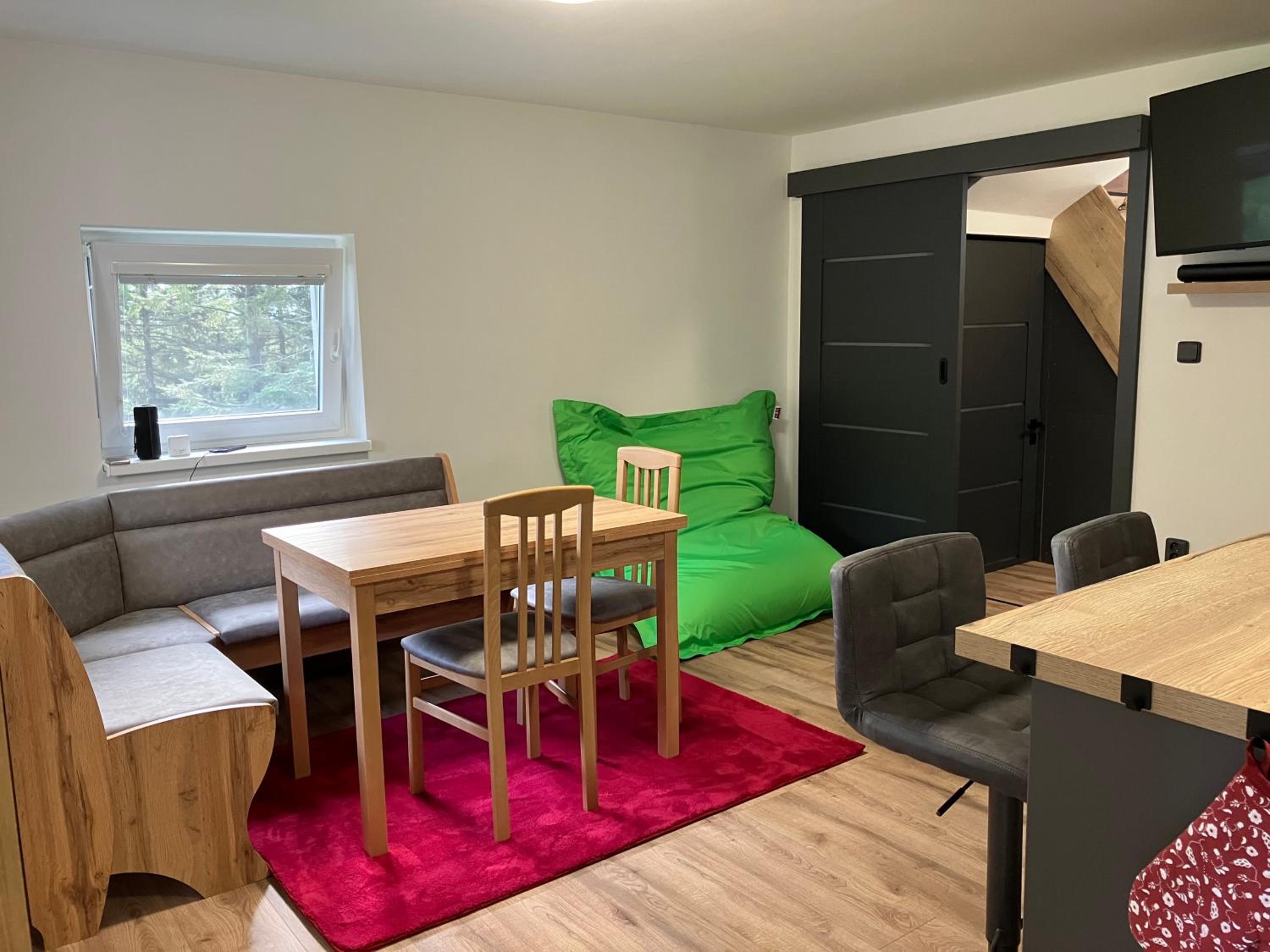 One-Bedroom House photo 1