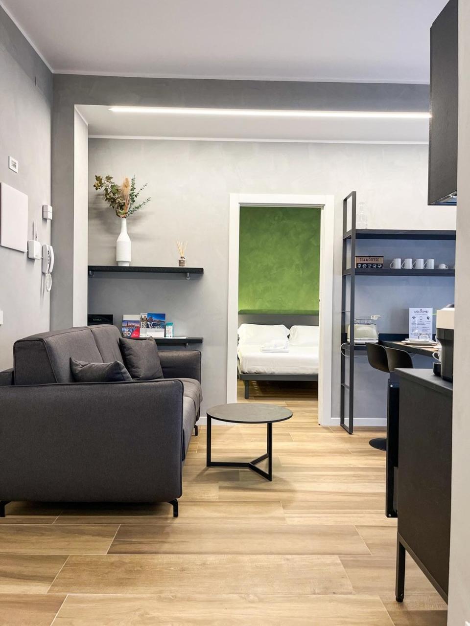 One-Bedroom Apartment