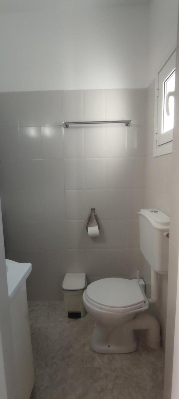 One-Bedroom House photo 3