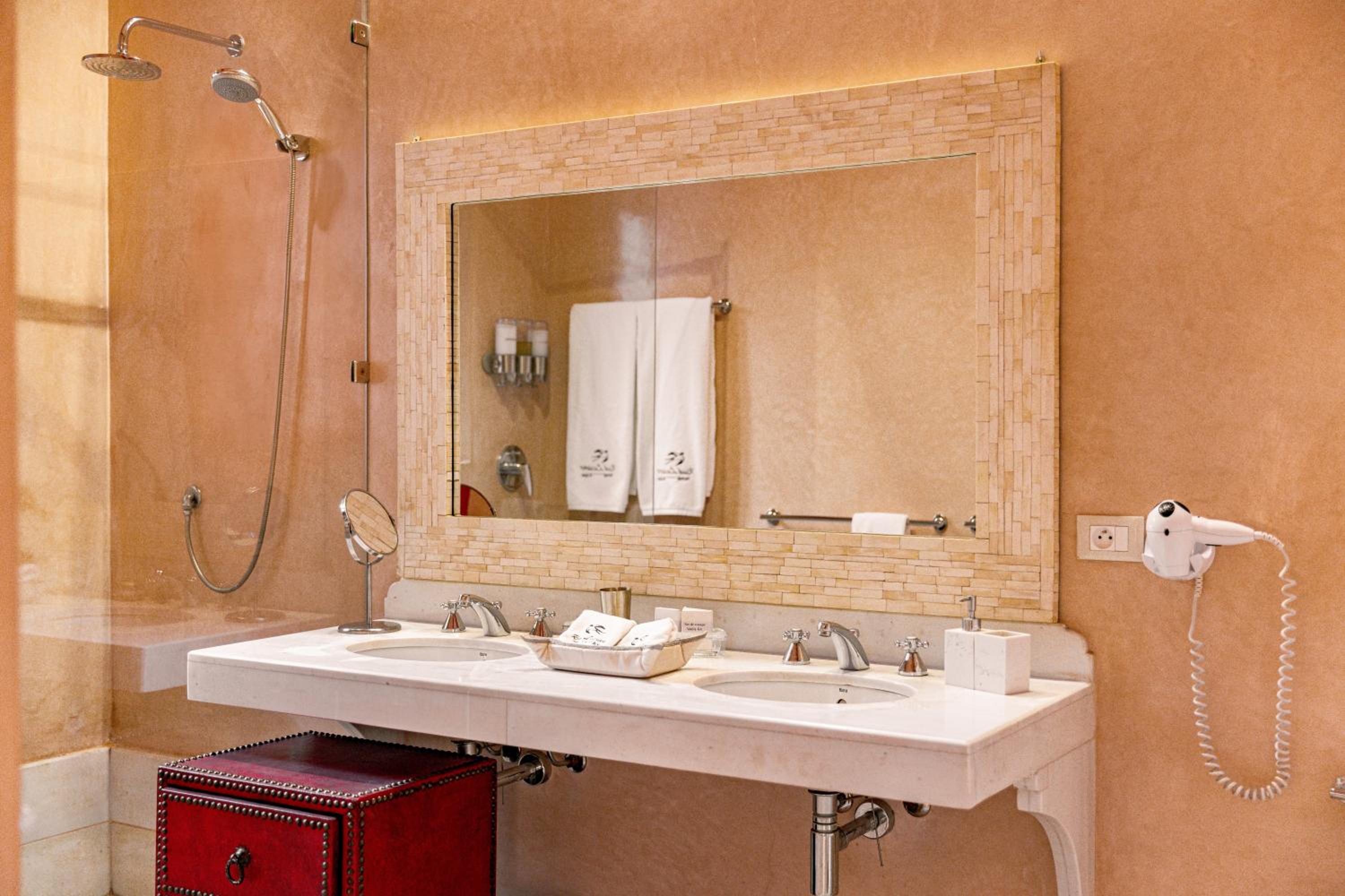 Junior Suite - Photo 4