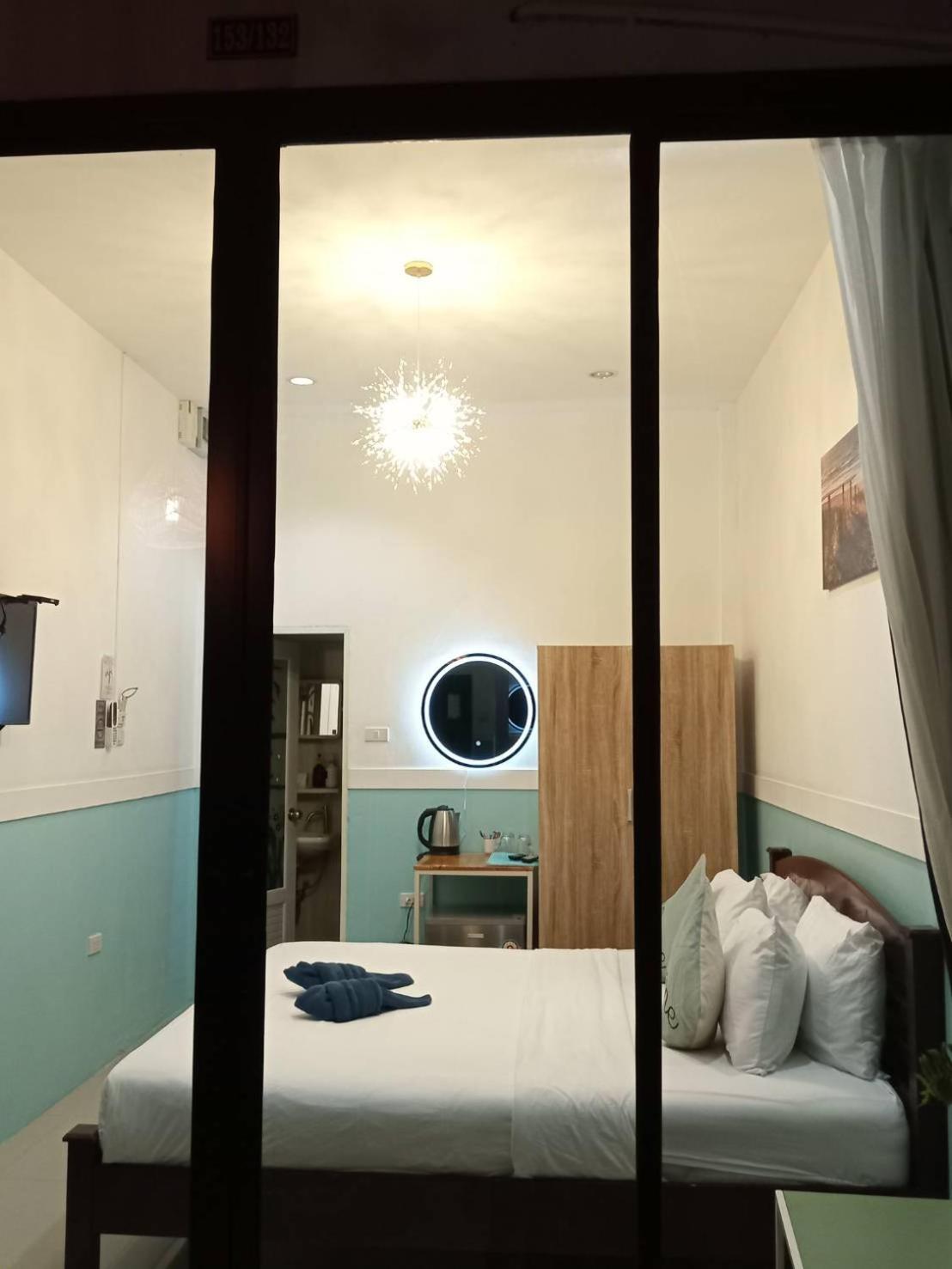 Doppelzimmer mit Terrasse - (kostenloses Leih-Motorrad)