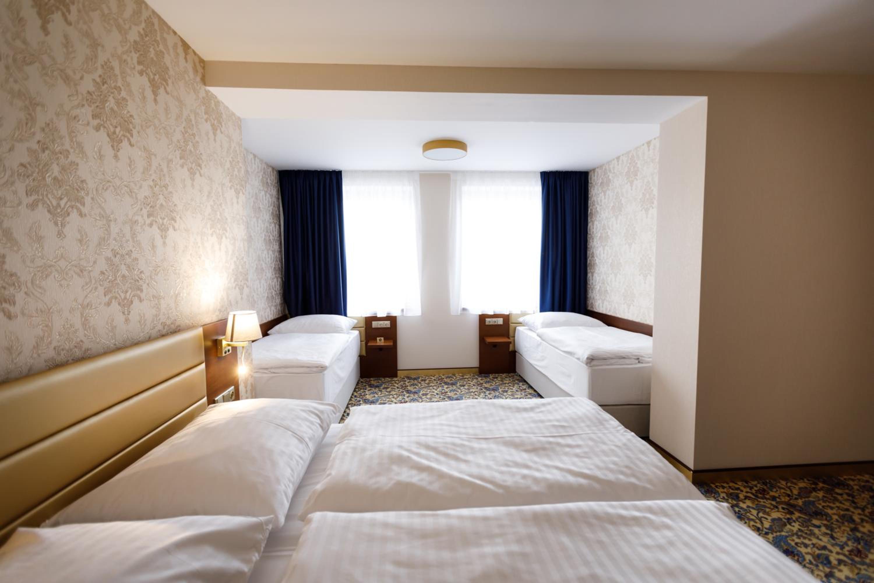 Luxury Quadruple Room photo 3