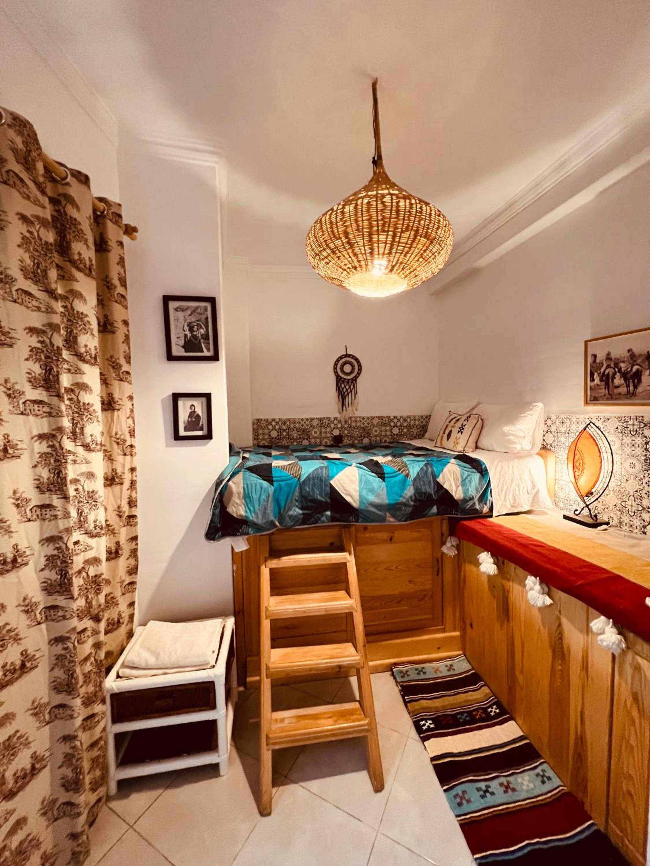 Standard Double Room with Shared Bathroom photo 3