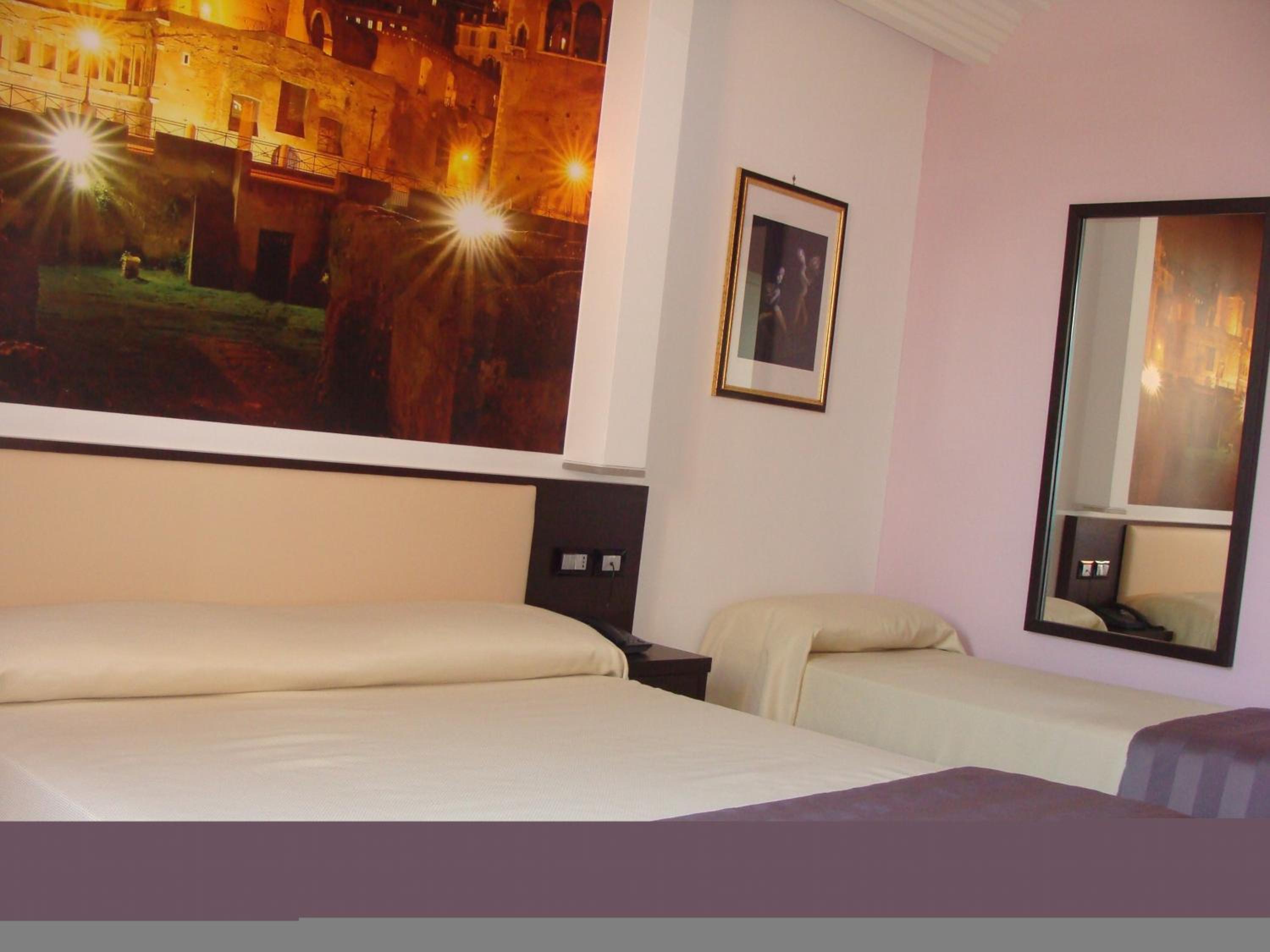 Triple Room - Photo 6