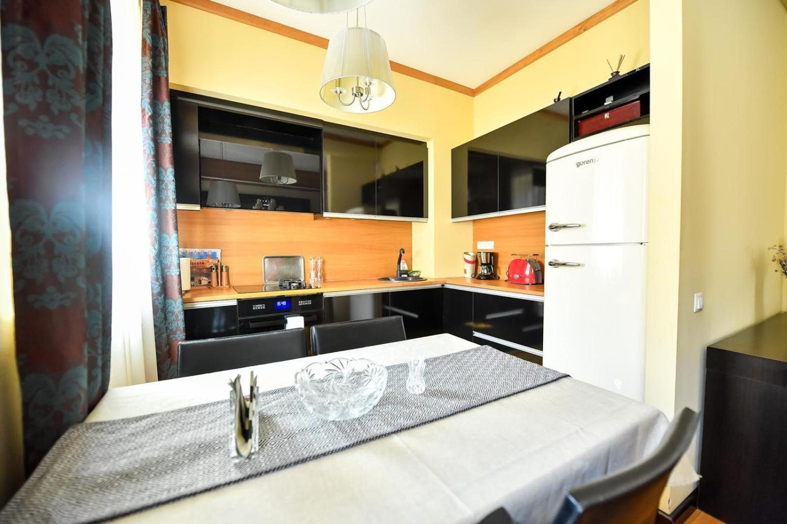 Apartment - Photo 12