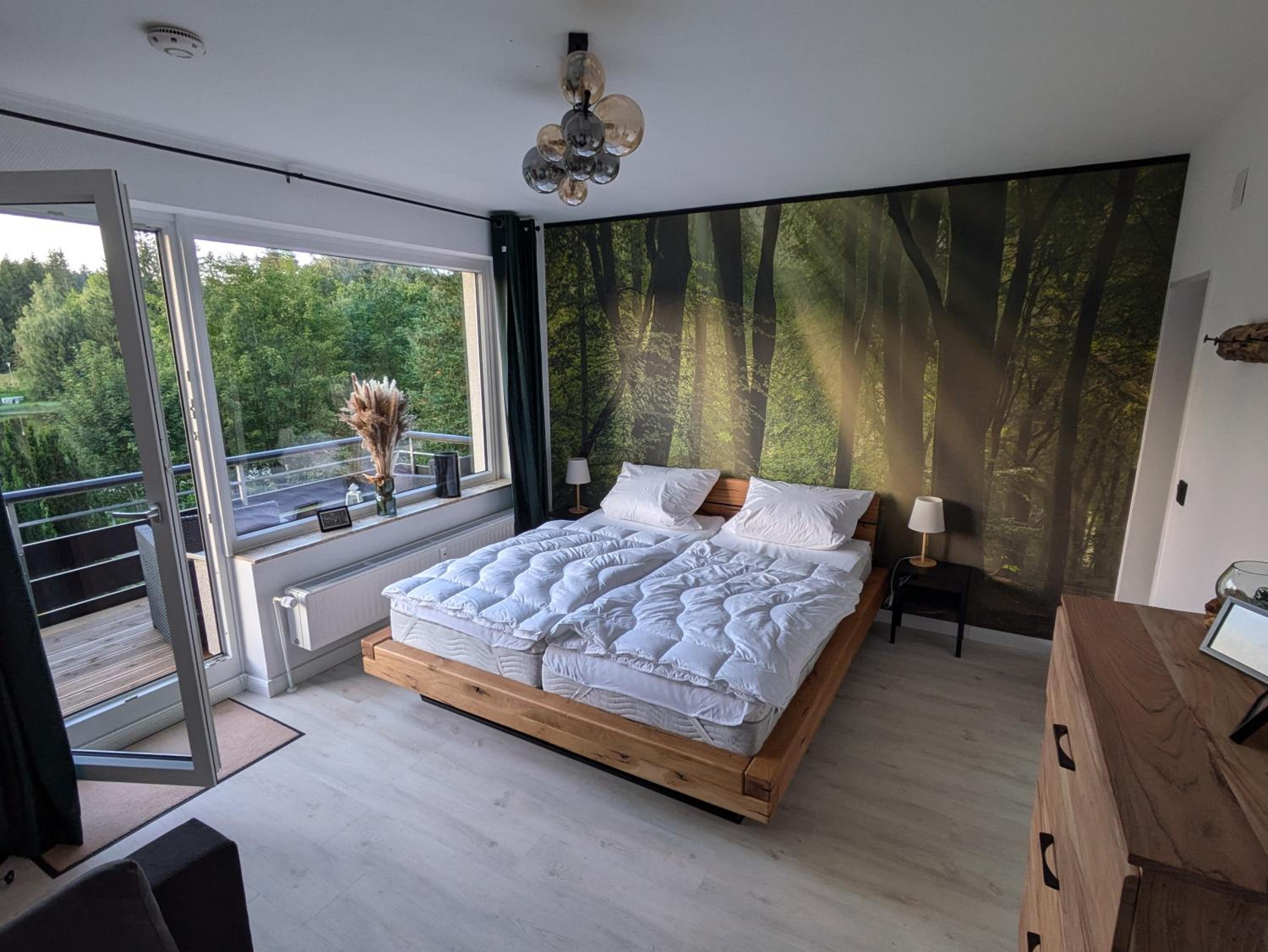 One-Bedroom Apartment with View photo 2
