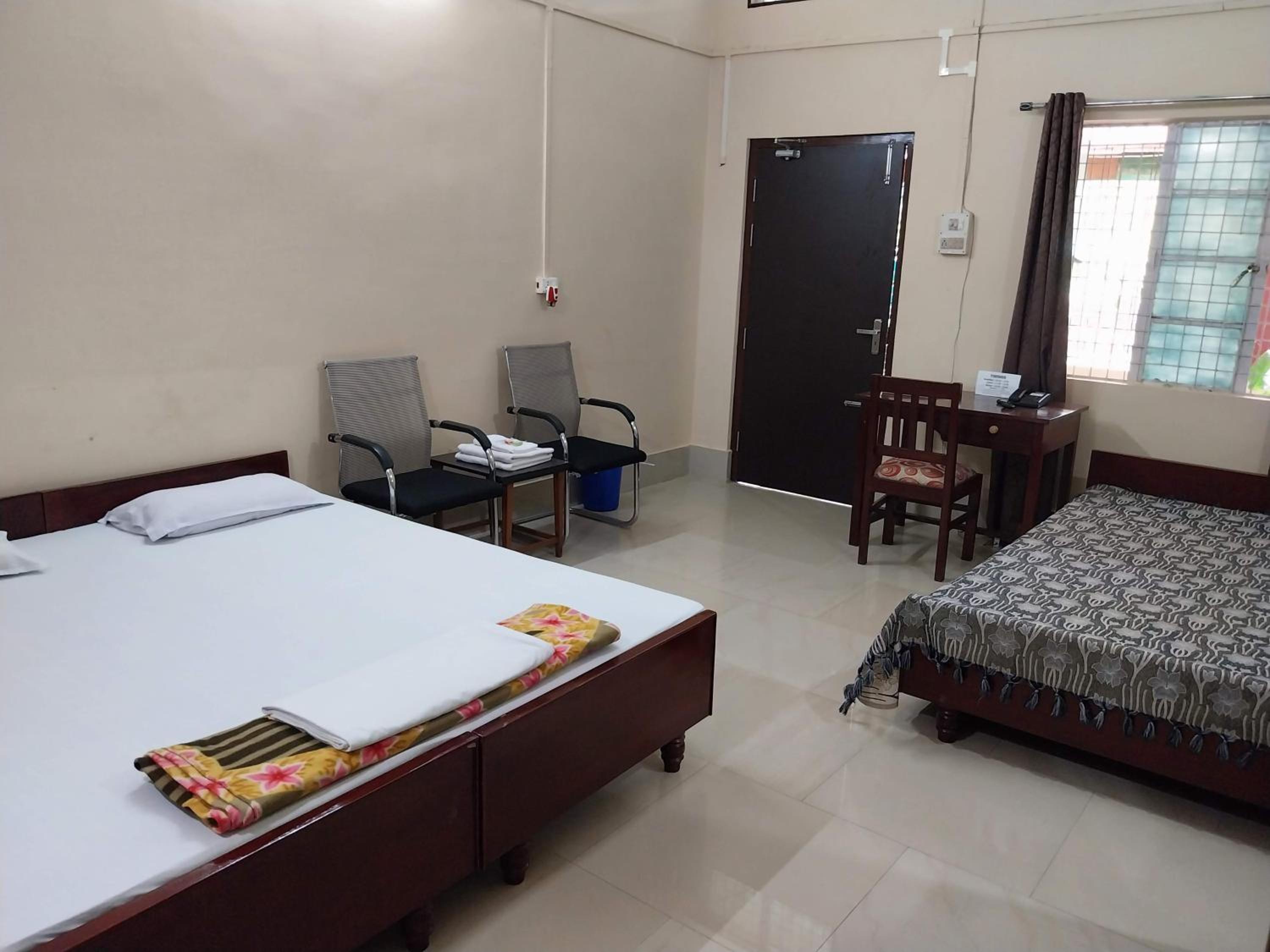 Economy Quadruple Room photo 1