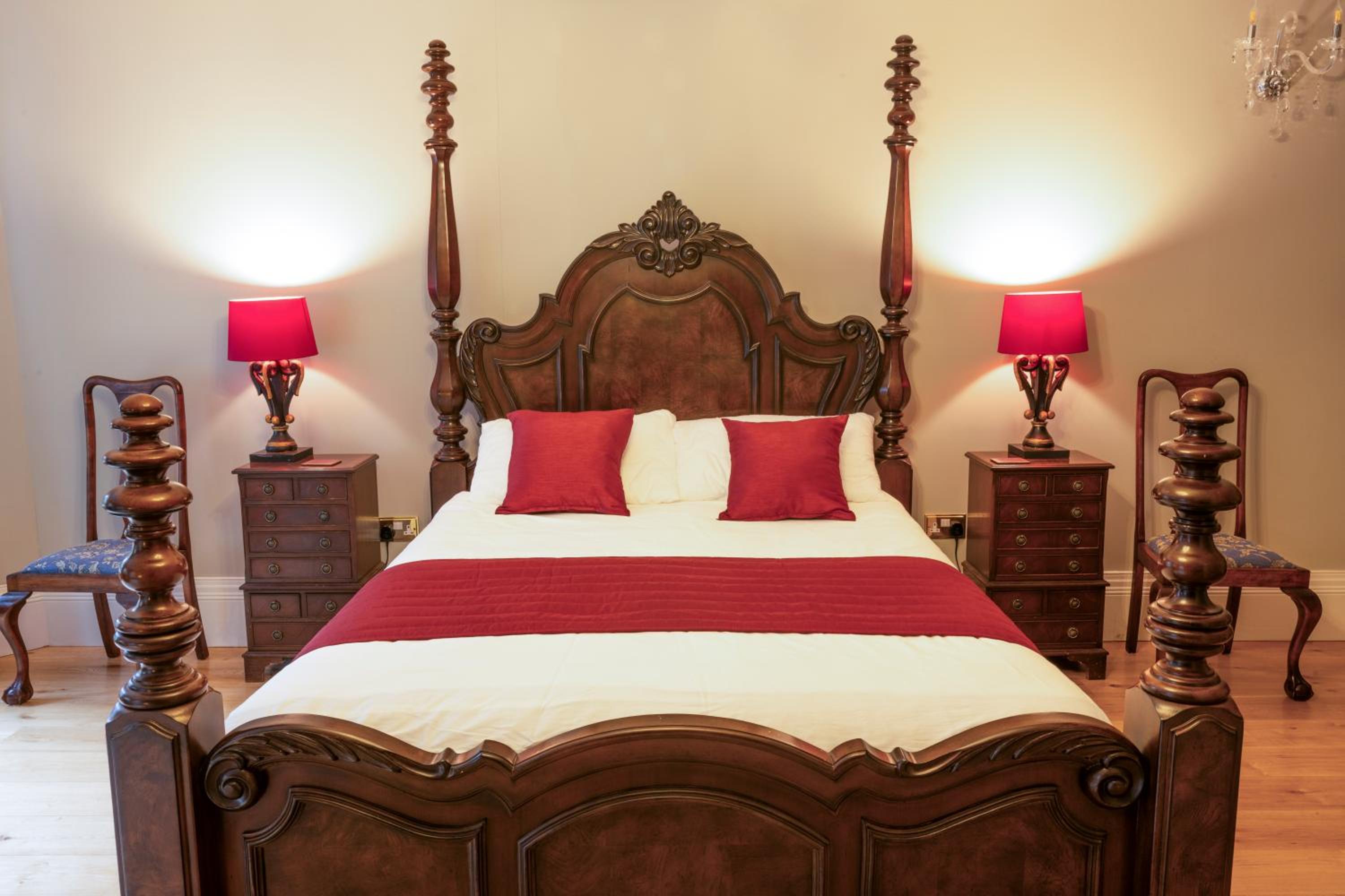 Deluxe King Room photo 1