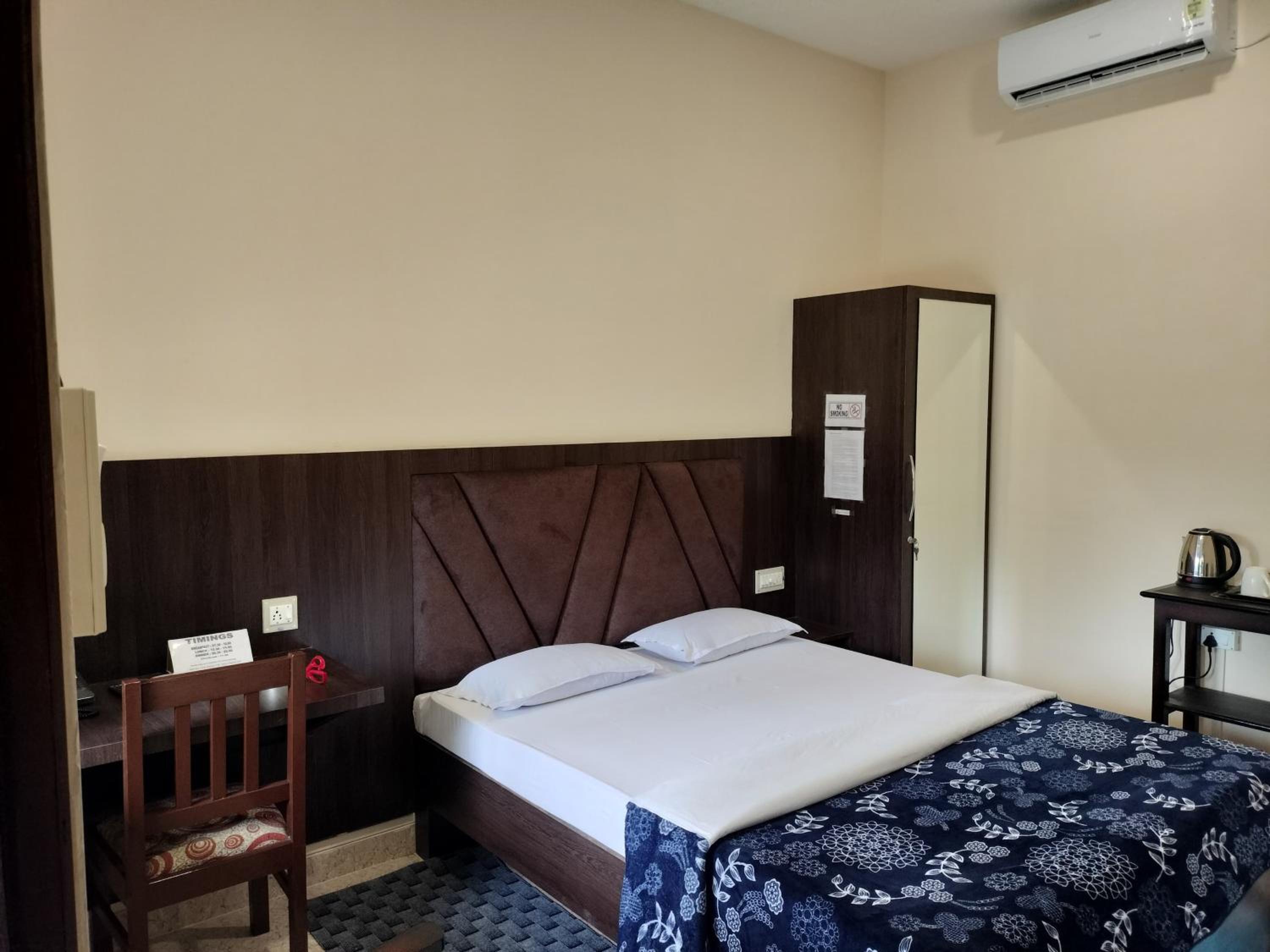 Deluxe Single Room photo 3